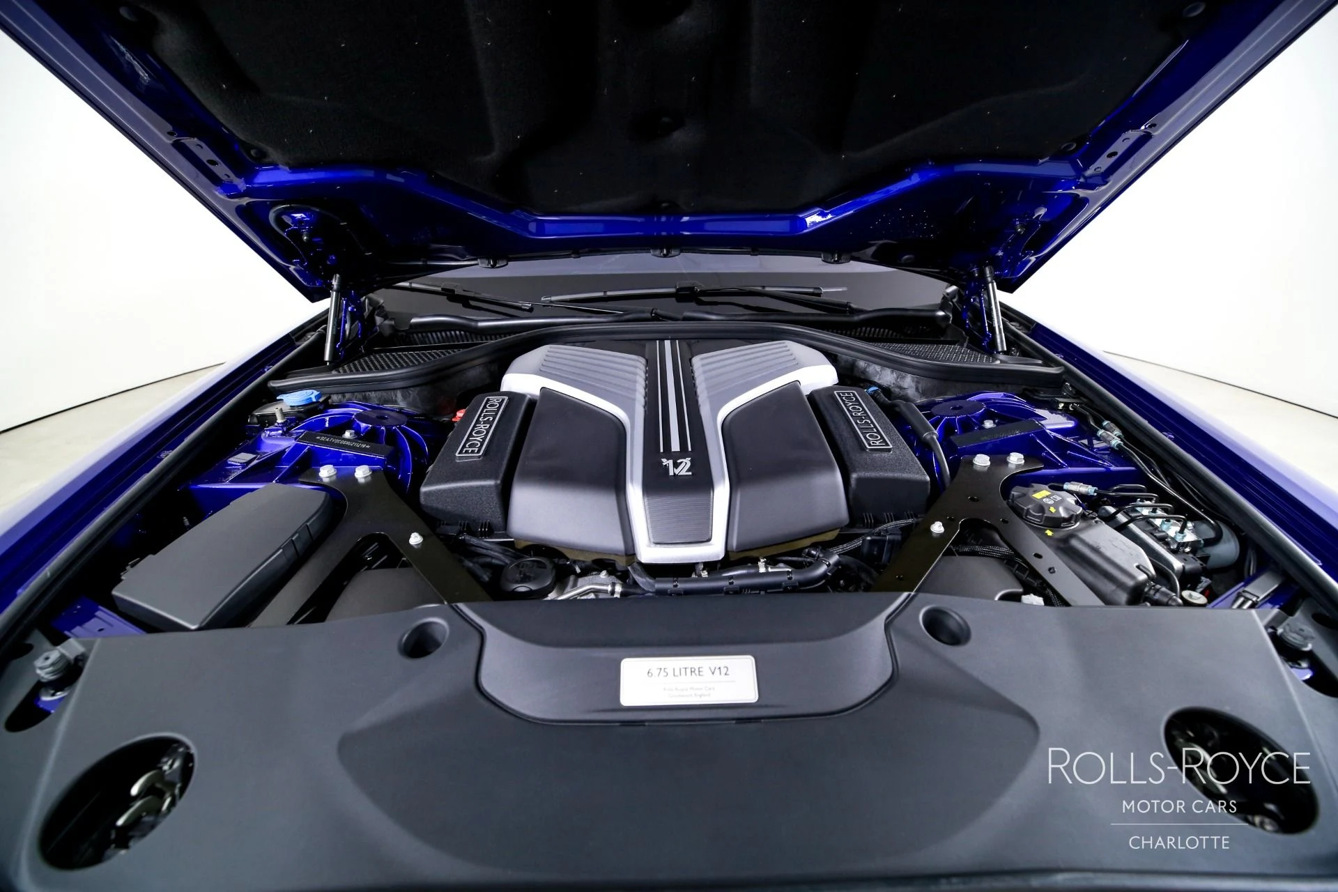 mph028_1767031677_Used_2022_Rolls_Royce_Ghost_1751579647_10b76bc6f6