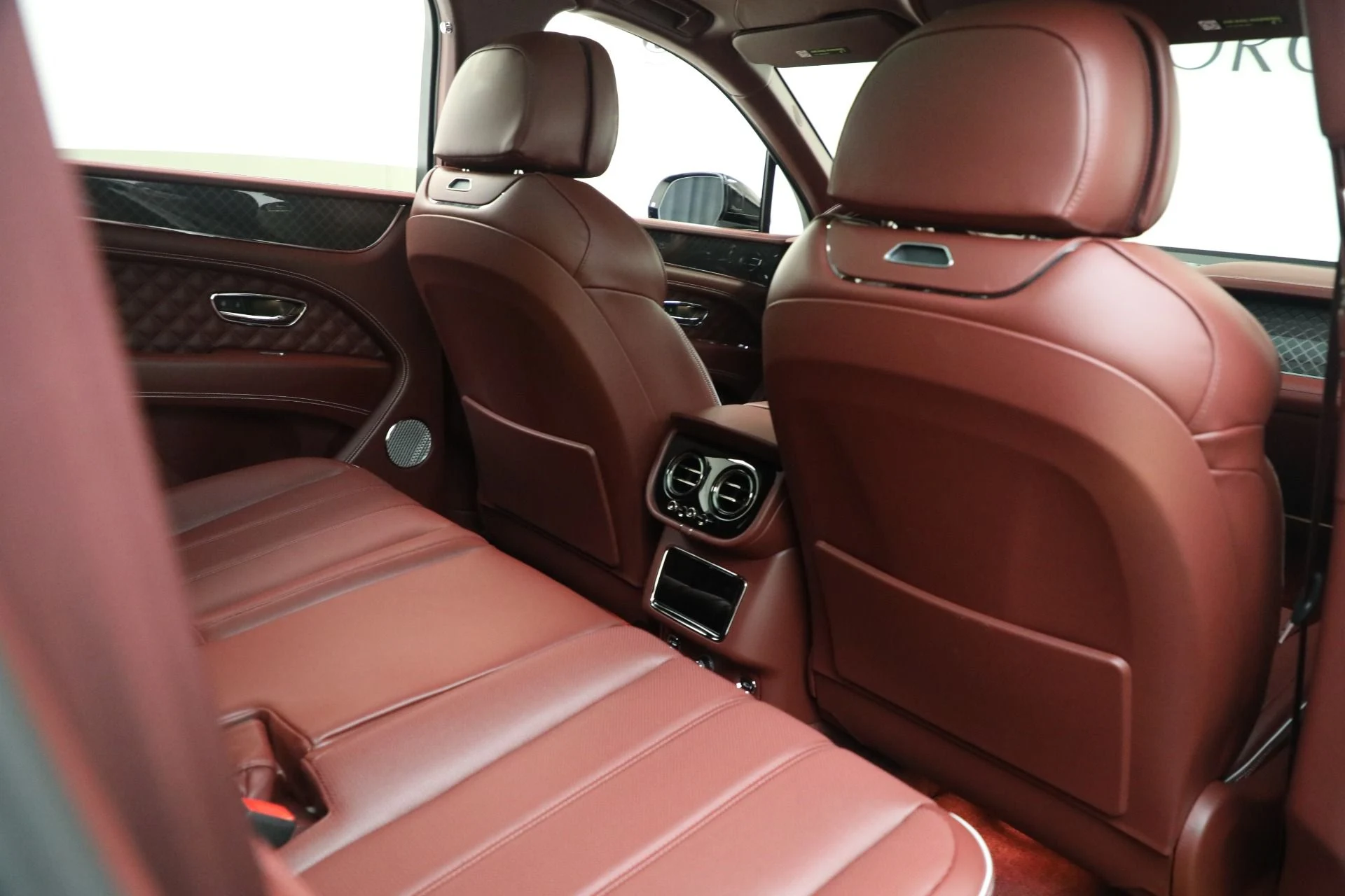 mph028_1780438424_Used_2025_Bentley_Bentayga_S_Black_Edition_bae95ef052