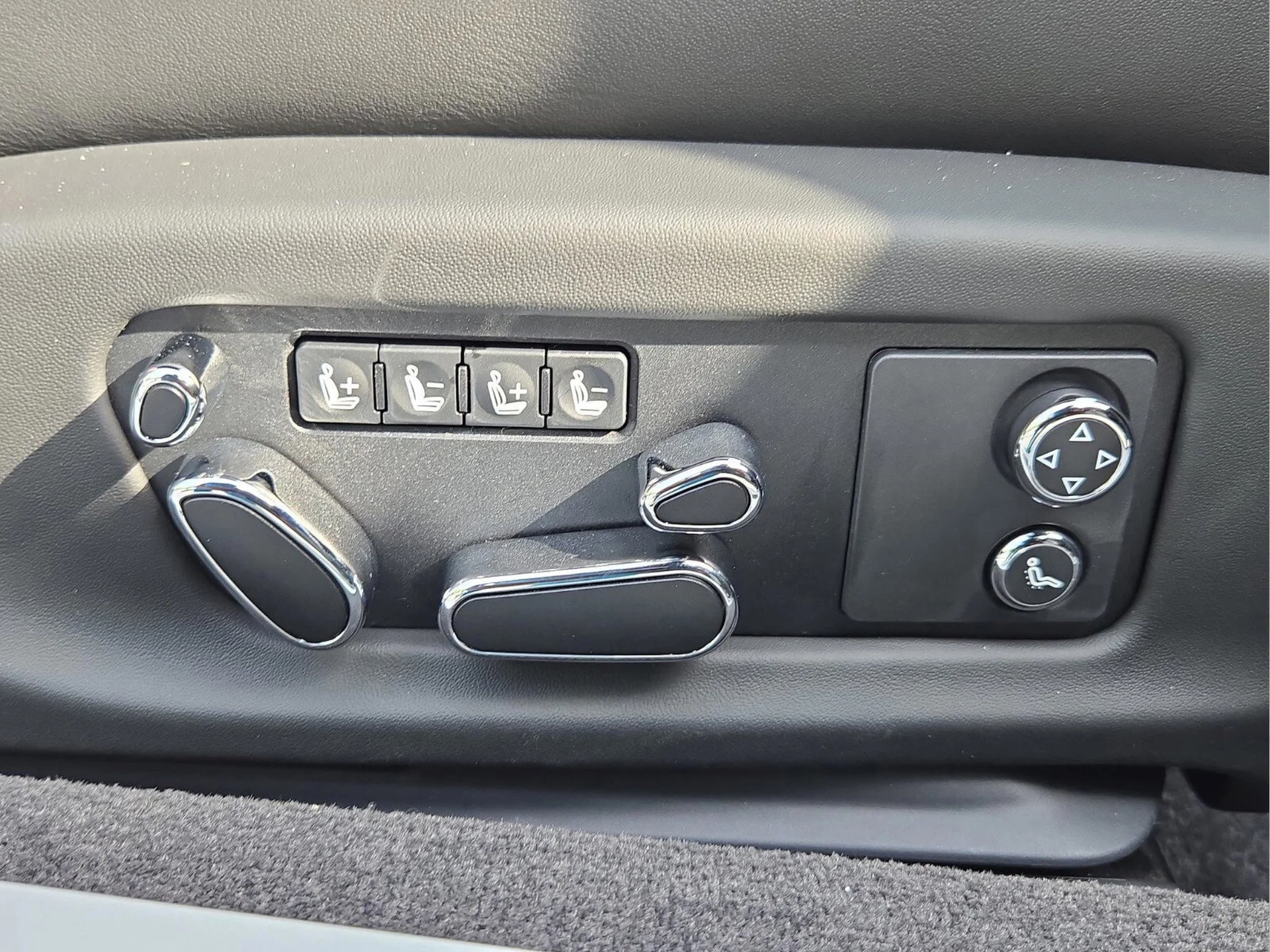 mph028_1786474381_552cf5d02b8066a56974e18e9ea634abx_9be462bc22