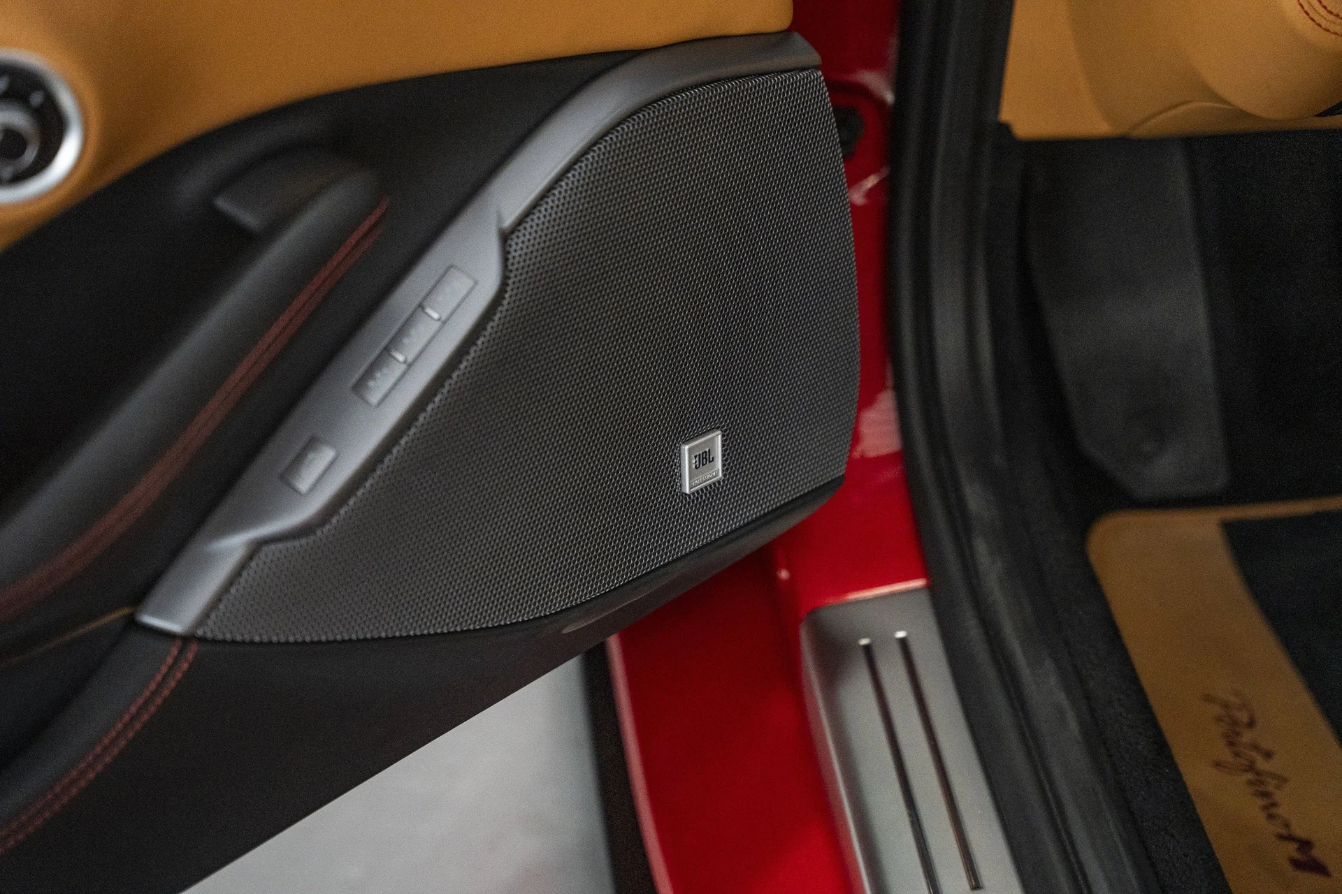 mph028_1788425496_c7c0bc212afb4e15abd8ede8f7573845_4074ac2363