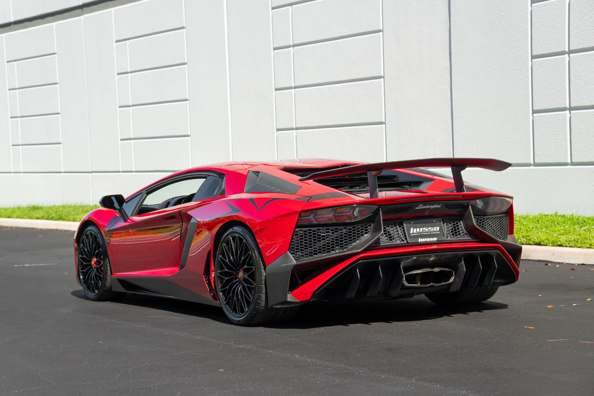 mph028_1795636077_Used_2016_Lamborghini_Aventador_LP_750_4_SV_1760392295_26694a7aa6