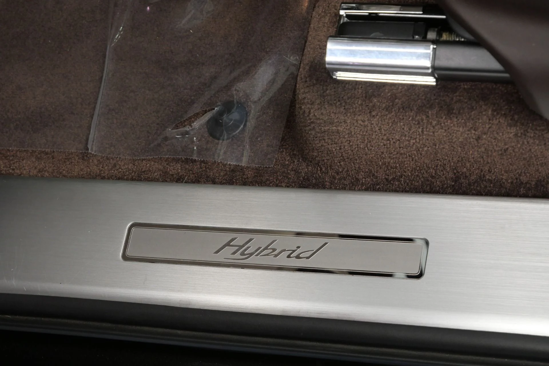 mph028_1804309448_Used_2021_Bentley_Bentayga_Hybrid_Mulliner_Driving_Specification_Four_Seat_Comfort_Specification_1767026081_6ee4f7e47c