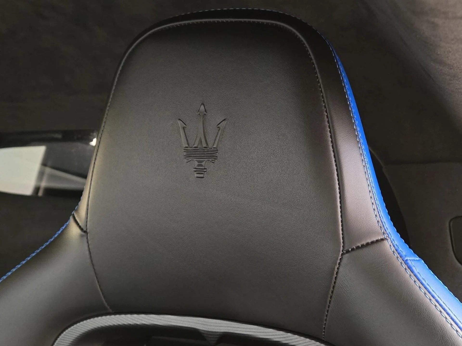 mph028_1807338853_Used_2022_Maserati_MC_20_1787731969_7065c05d3b