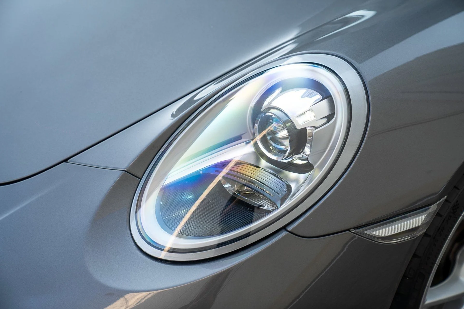 mph028_1811264429_c7a123a57556559ef73f6f88652d5c14x_9225f85893