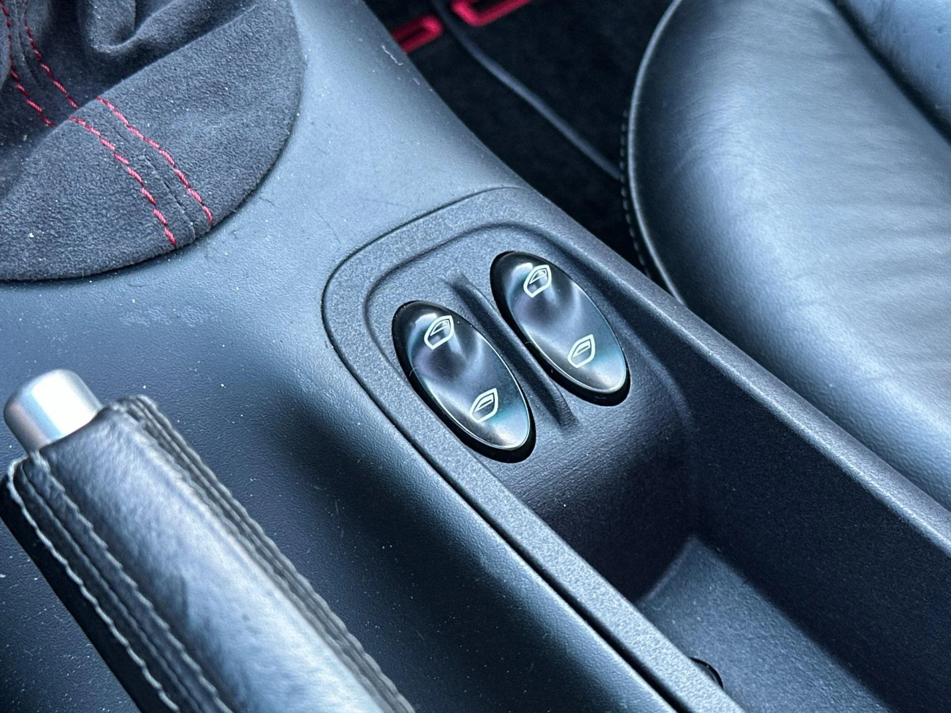 mph028_1811381817_Used_2002_Porsche_911_Turbo_1761919925_c4531aa605