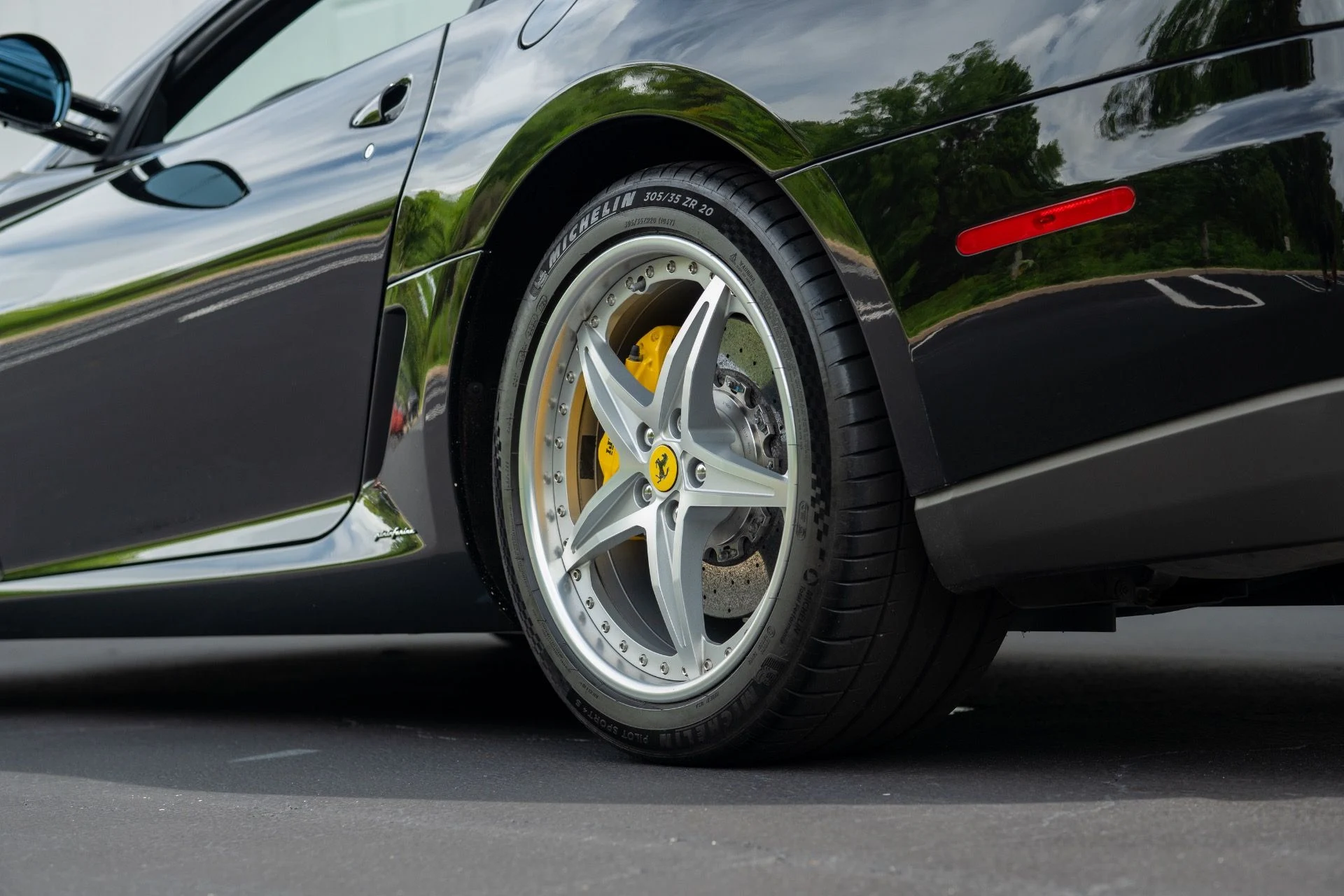 mph028_1824039303_Used_2008_Ferrari_599_GTB_Fiorano_1758655242_8325b449ff