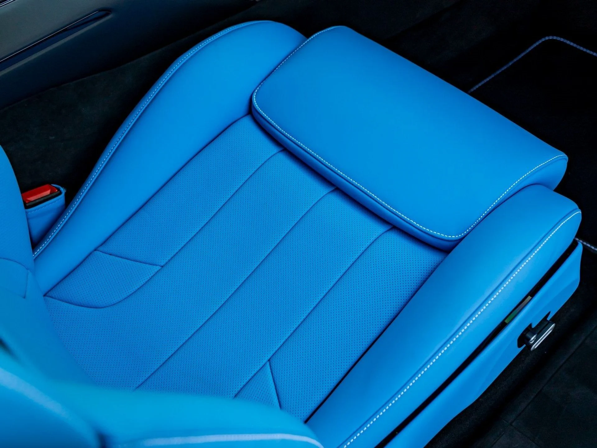 mph028_1835560263_29_0db8b6d8ab