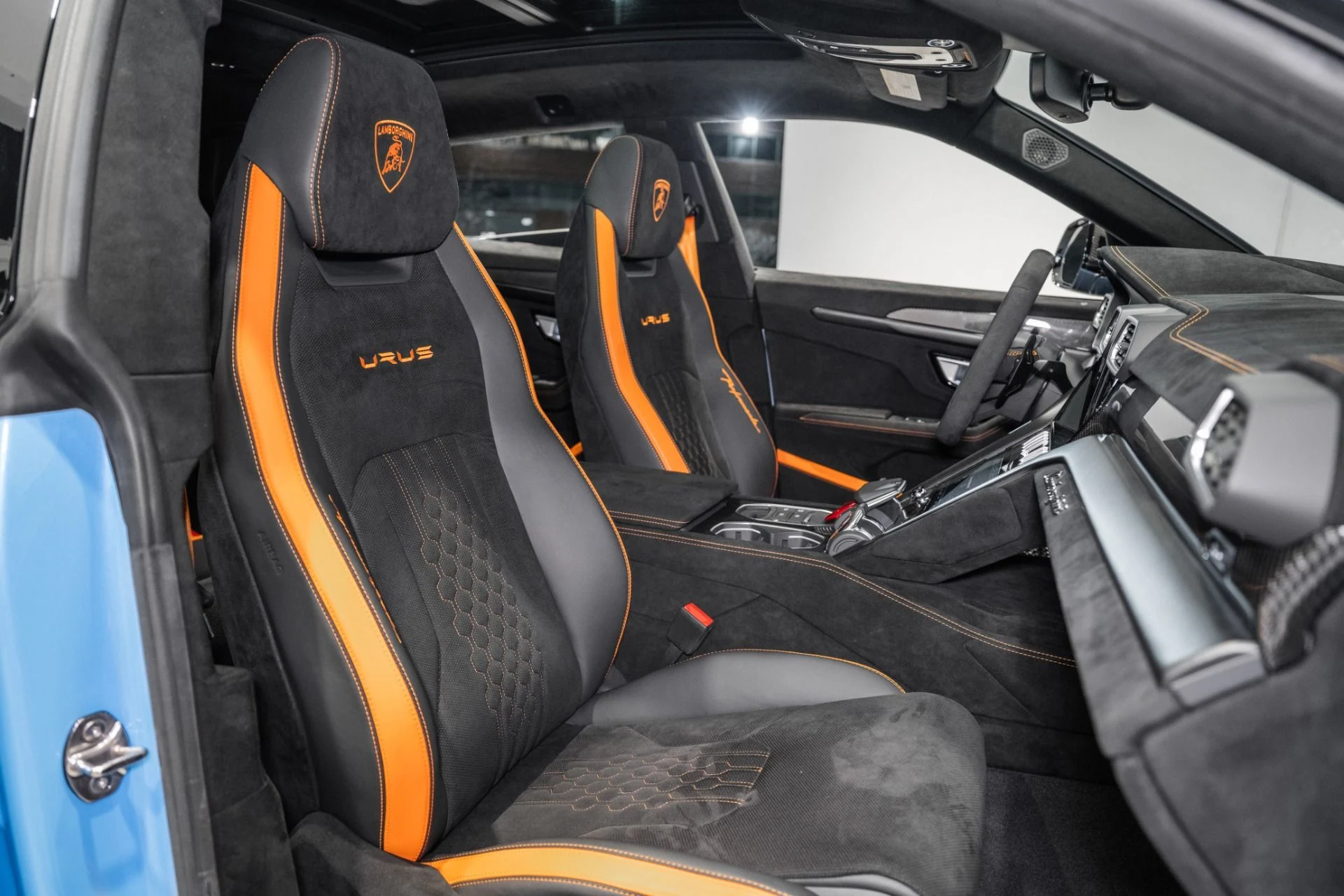 mph028_1838862049_Used_2024_Lamborghini_Urus_Performante_1773069878_f39267e954