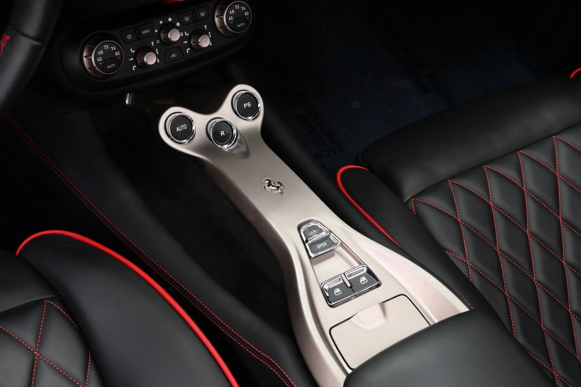 mph028_1839635747_Used_2011_Ferrari_California_1753808084_fc93745fa8