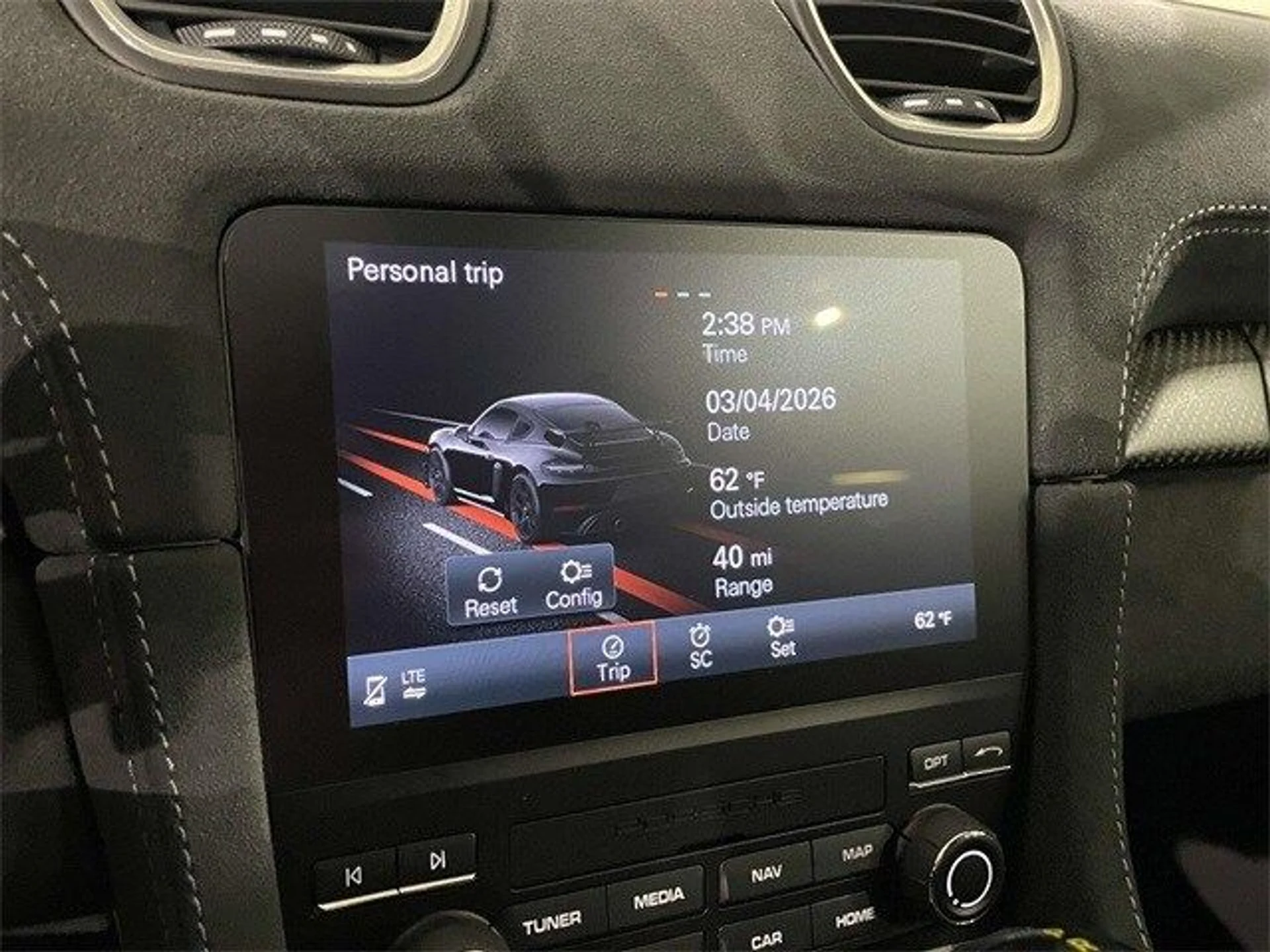 mph028_1841350263_04a16f9d4571f3a63094880bf585c913x_62d273c370