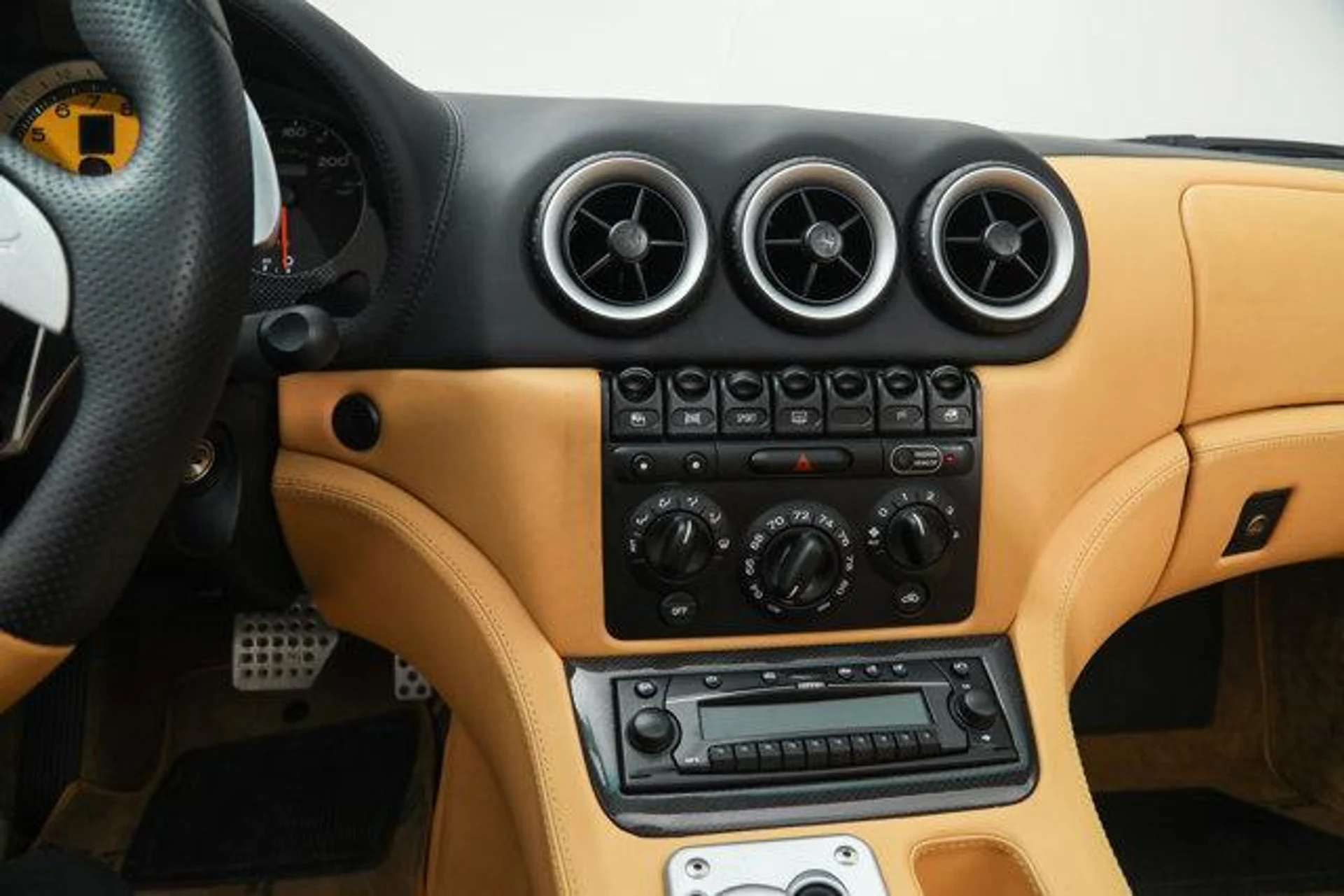 mph028_1842046606_v_Ea8_l_CF_06jy_J00fcu_Uc_Rjso_K_Ro_f71db7ee0a