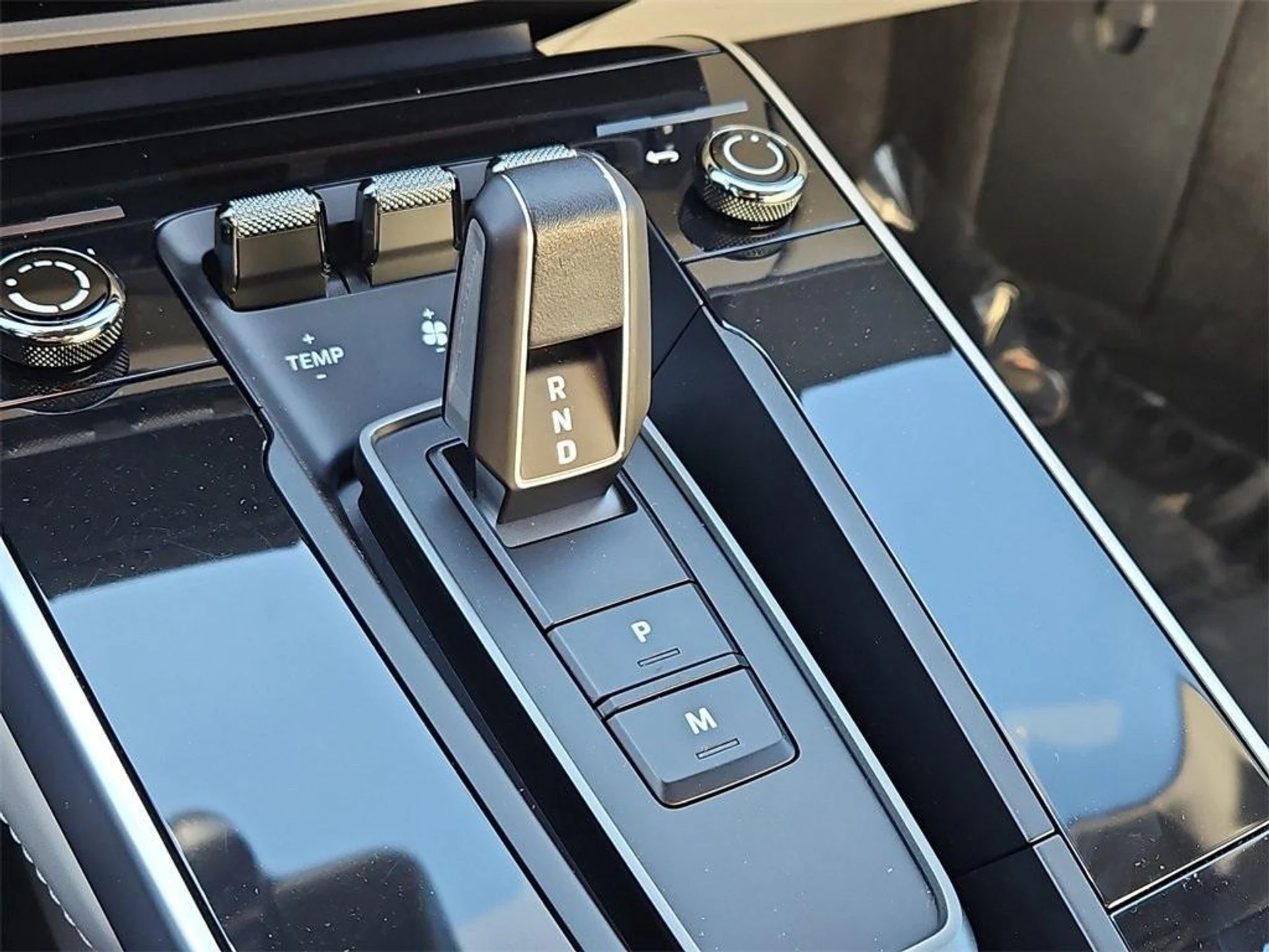 mph028_1844248995_n98ce_GU_Dh_63o03_R1_Av9_DD_Ixt5_Y_27e8d31dfa