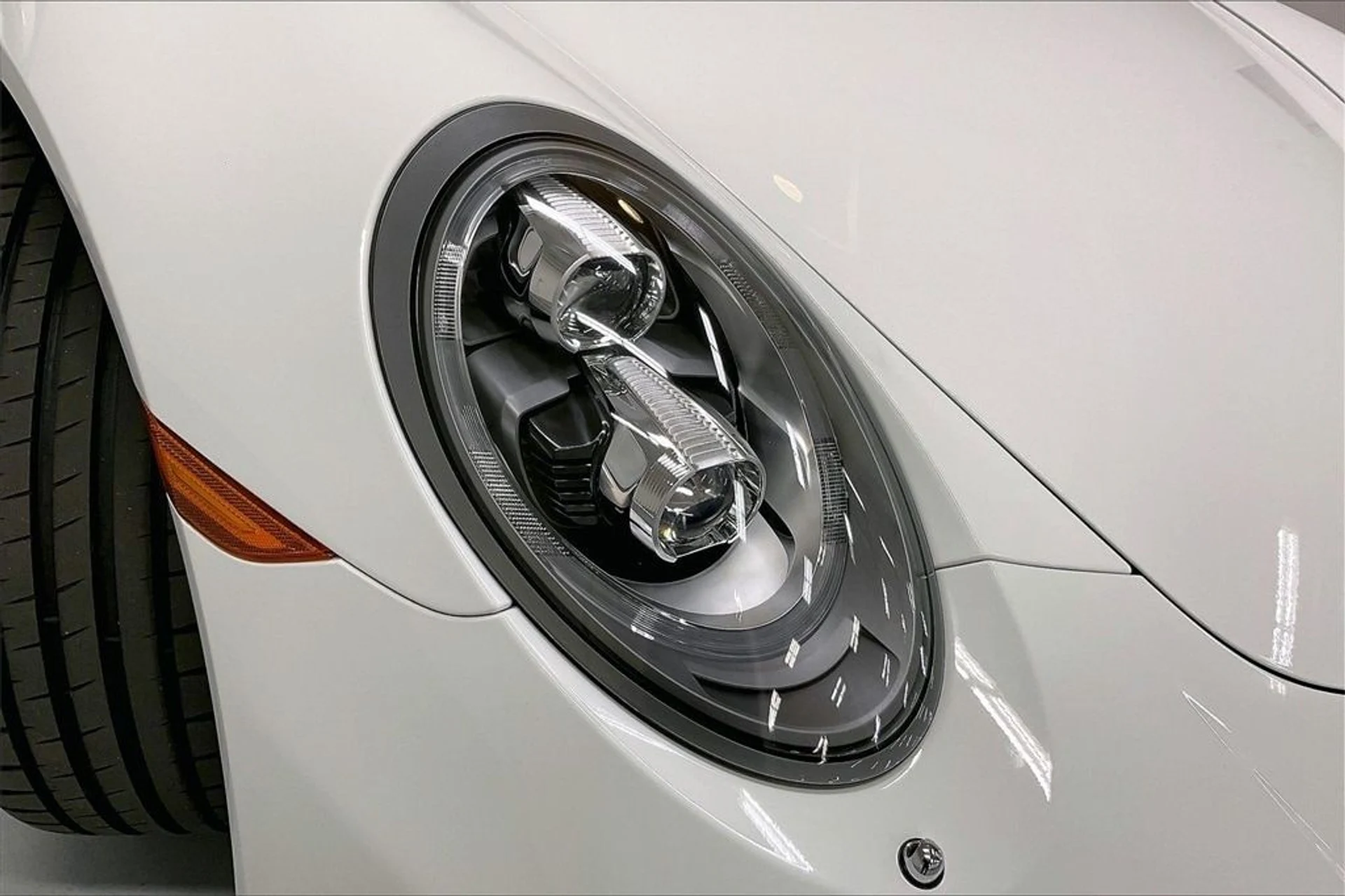 mph028_184751604_1fde41be3ba01b9f96efbb3fc03292e8x_b5c46594f9