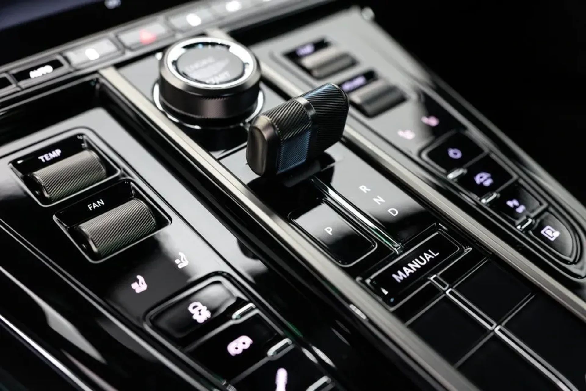 mph028_184832114_knppi89xv3efxndllyhukvlgd9ye_71f8310133