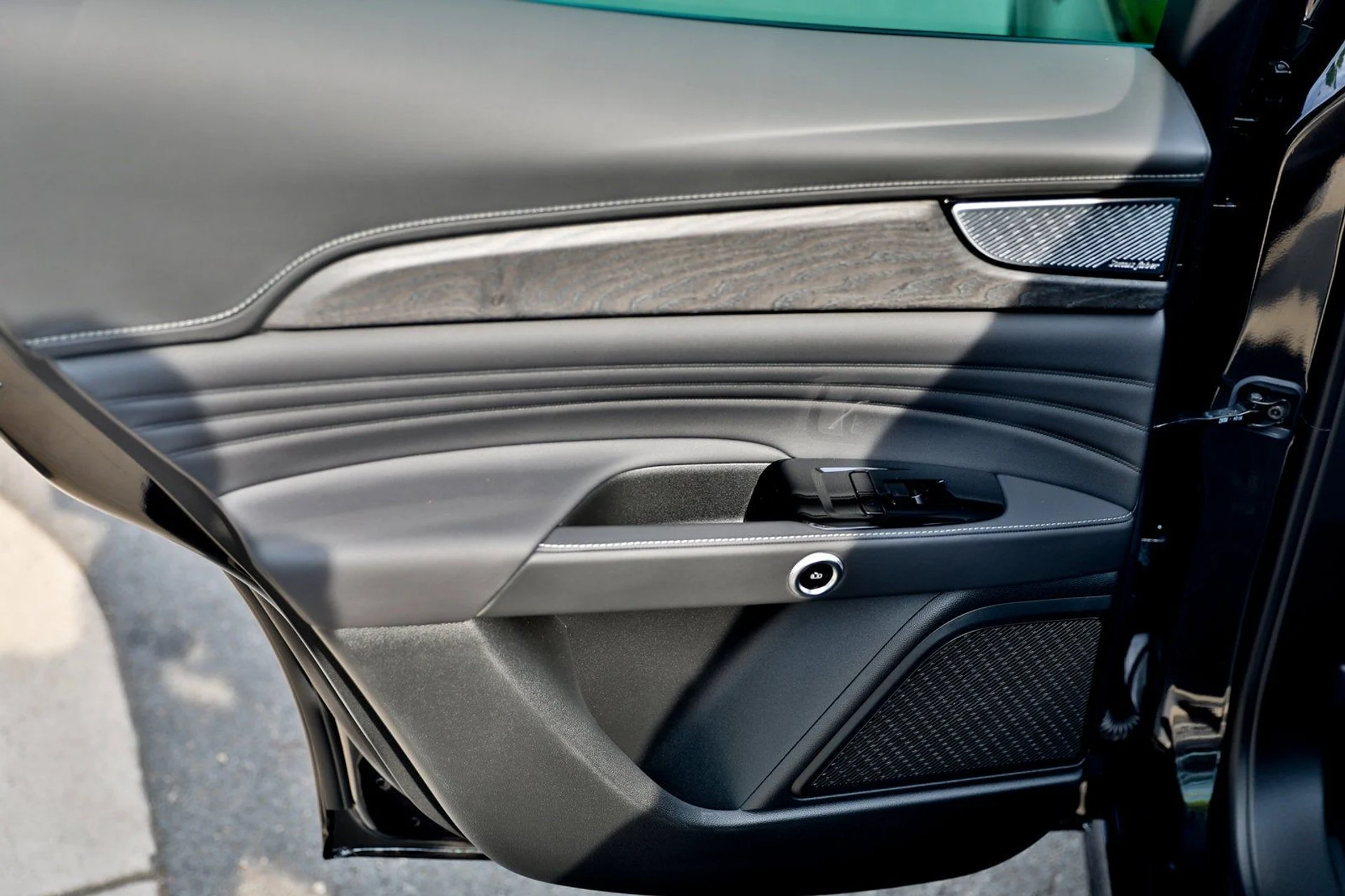 mph028_1858733099_f0c9a80a53b64d9ba9176796a7a0e2de_ce8d9c0252