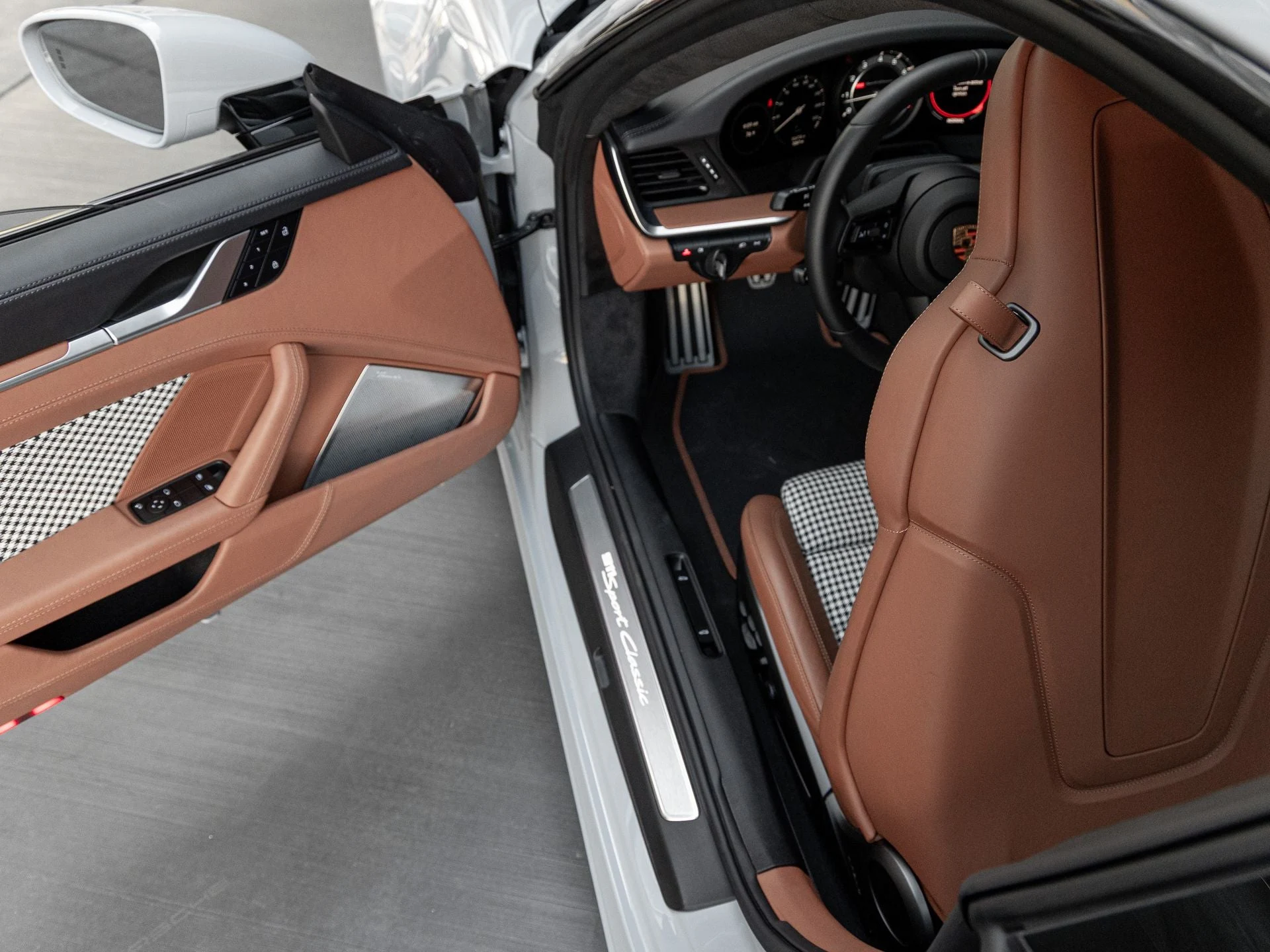 mph028_1859441571_29_3036bffcc8