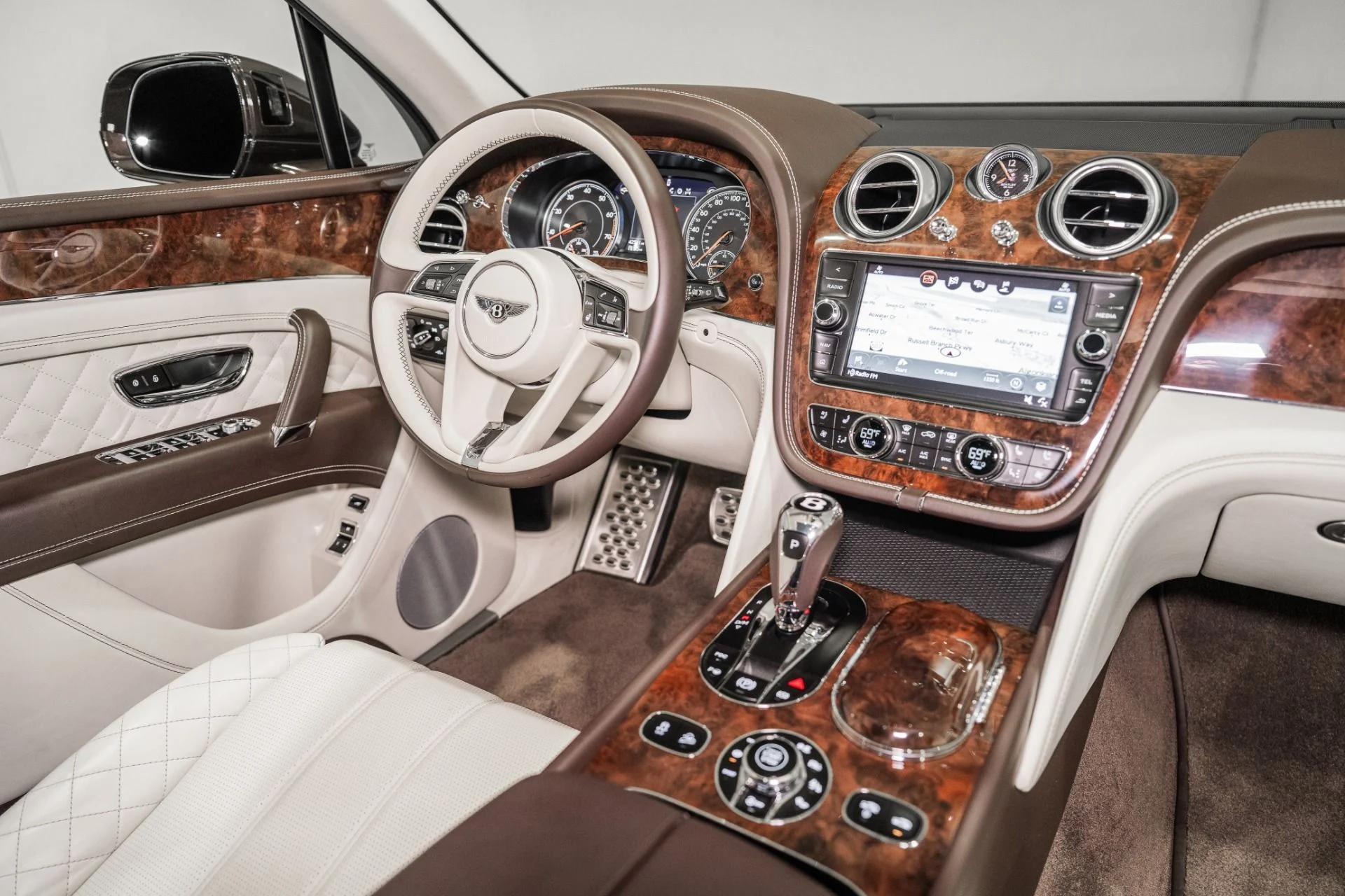 mph028_1860873867_Used_2017_Bentley_Bentayga_W12_1791218079_d041189c75
