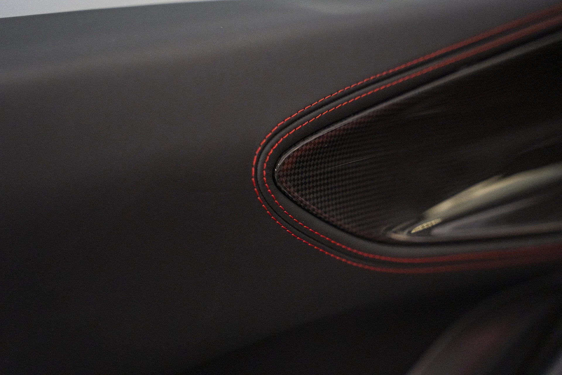 mph028_1862199310_5b1fd1bf4fa146cbbd947ab9f7f93c21_83c2c64f29