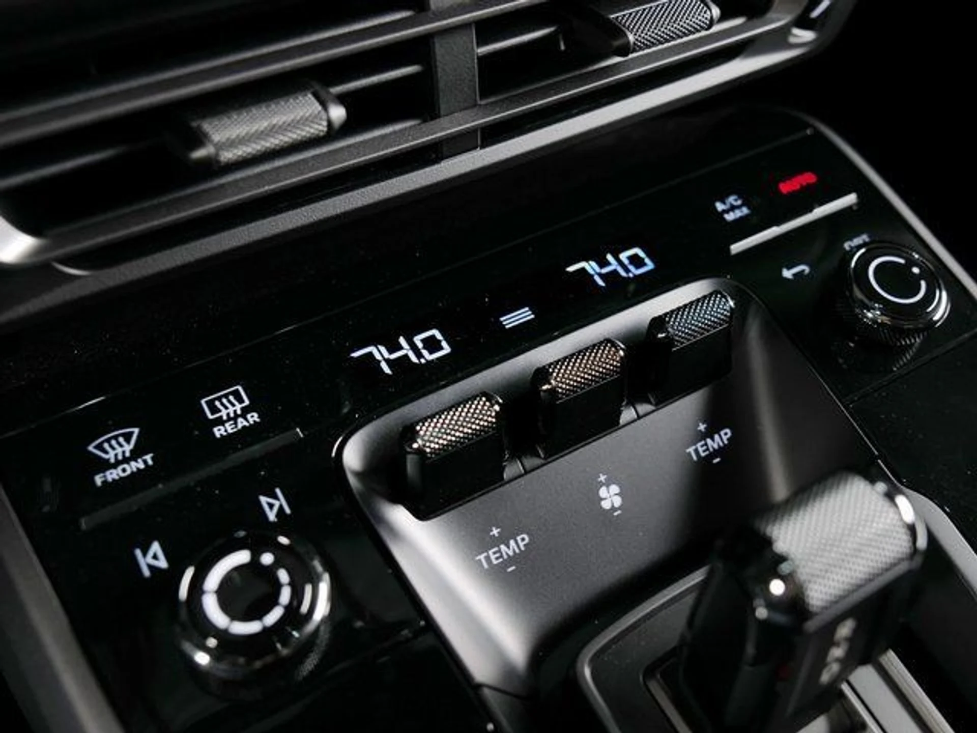 mph028_1867539_df26c2239336e25bd1fc86b53598e954_f836e80937