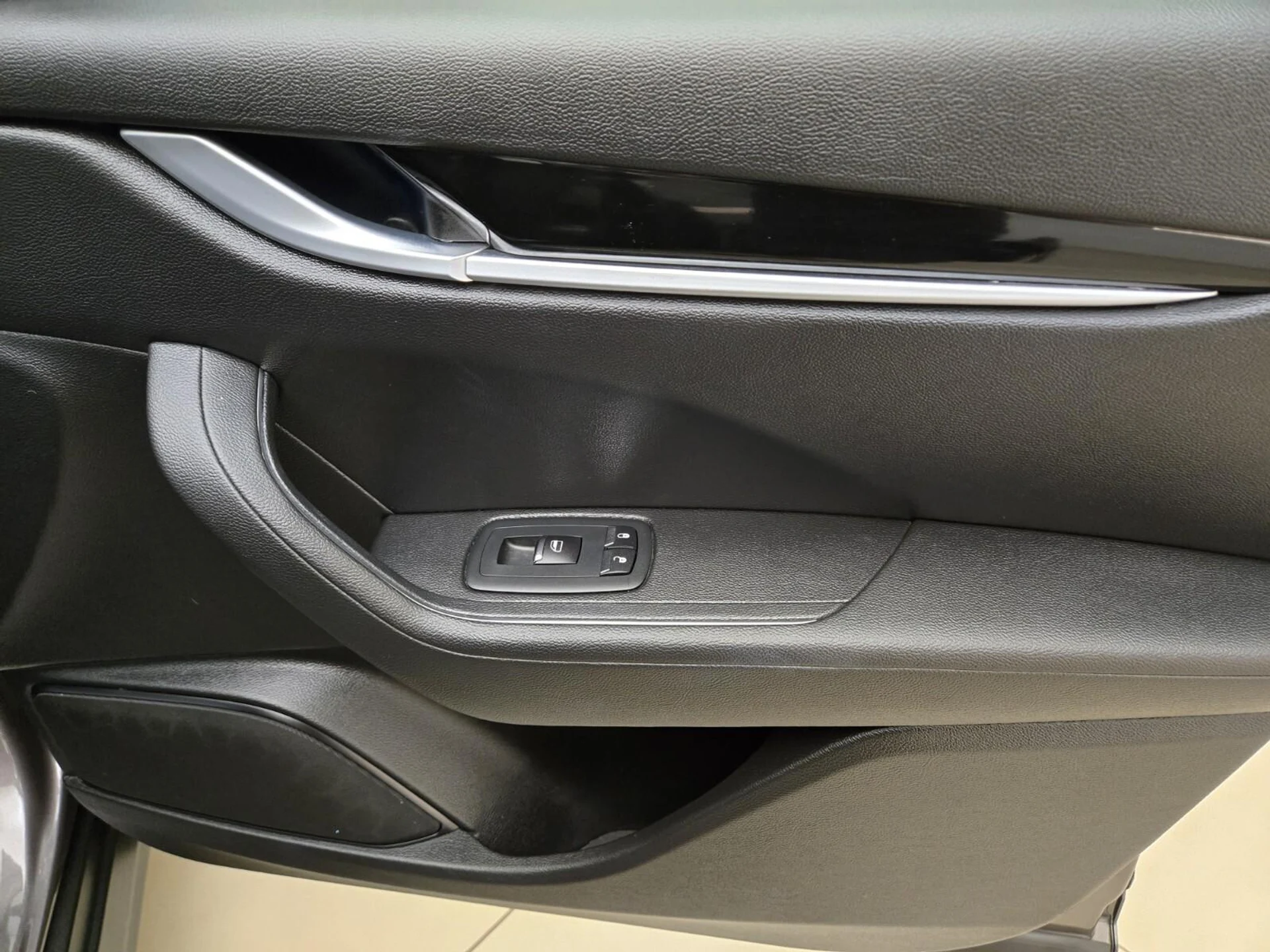 mph028_1868463152_Used_2022_Maserati_Levante_GT_1777355410_052d5cf06c