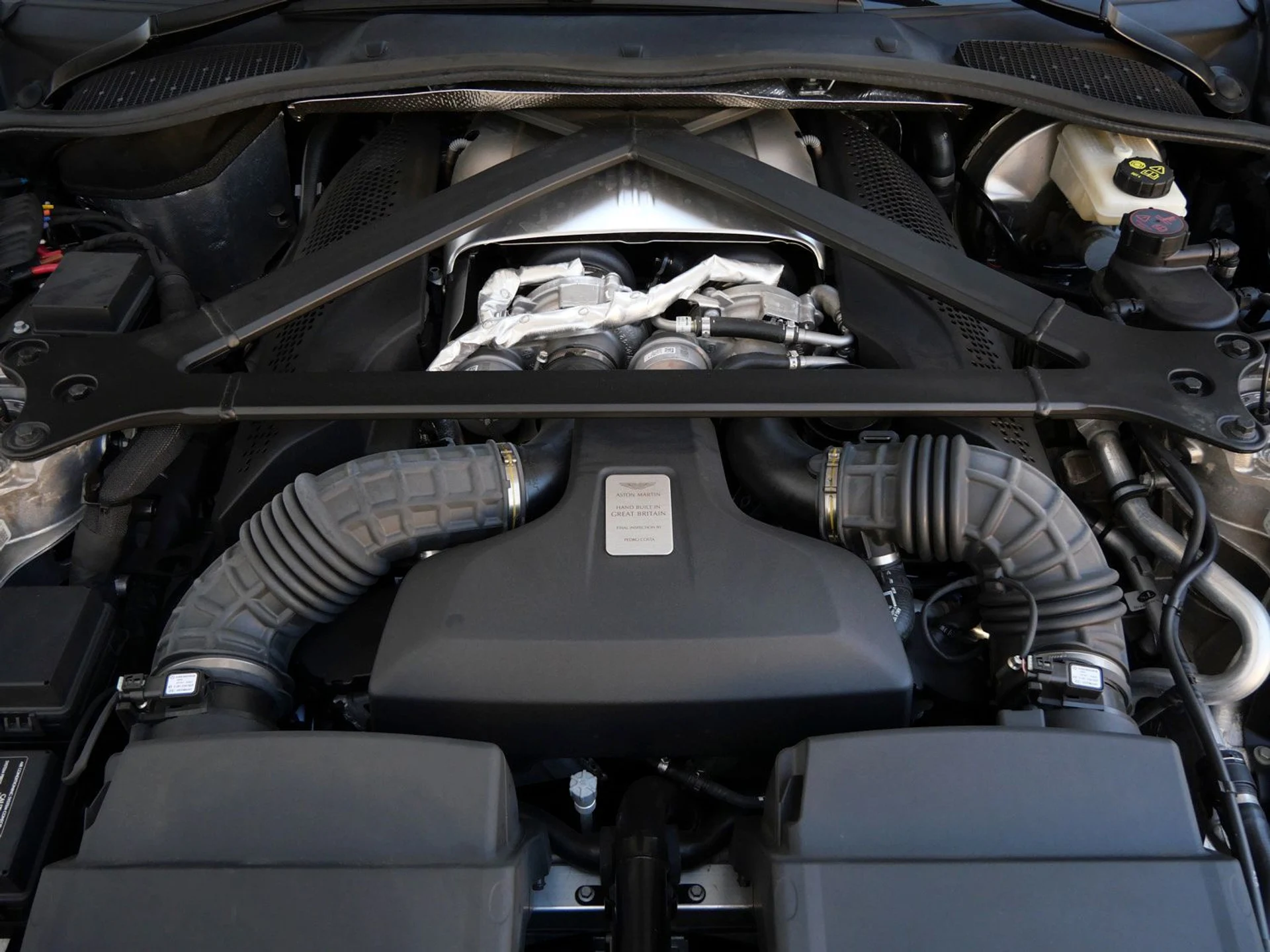 mph028_1869204467_908556ea67b95c76bfcd3850bbf0b6a4x_a283e3ca3e