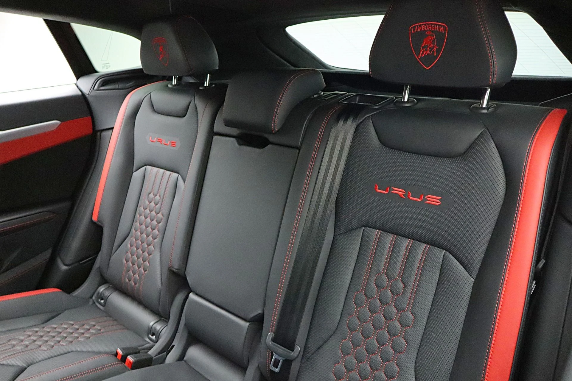 mph028_1874847094_Used_2024_Lamborghini_Urus_SLEASE_OPTIONS_AVAILABLE_52aa89d2af
