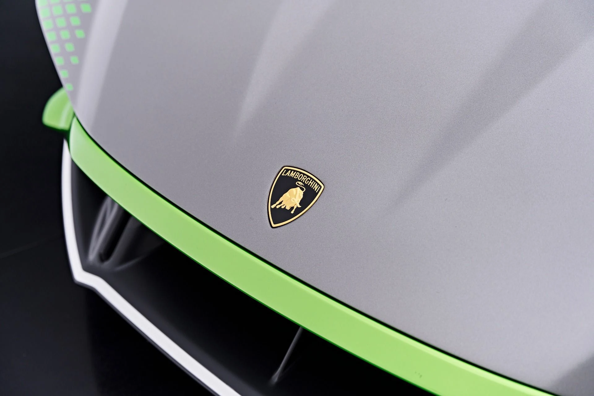 mph028_1881000357_Used_2023_Lamborghini_Huracan_STO_Base_1784576255_72164bbe31
