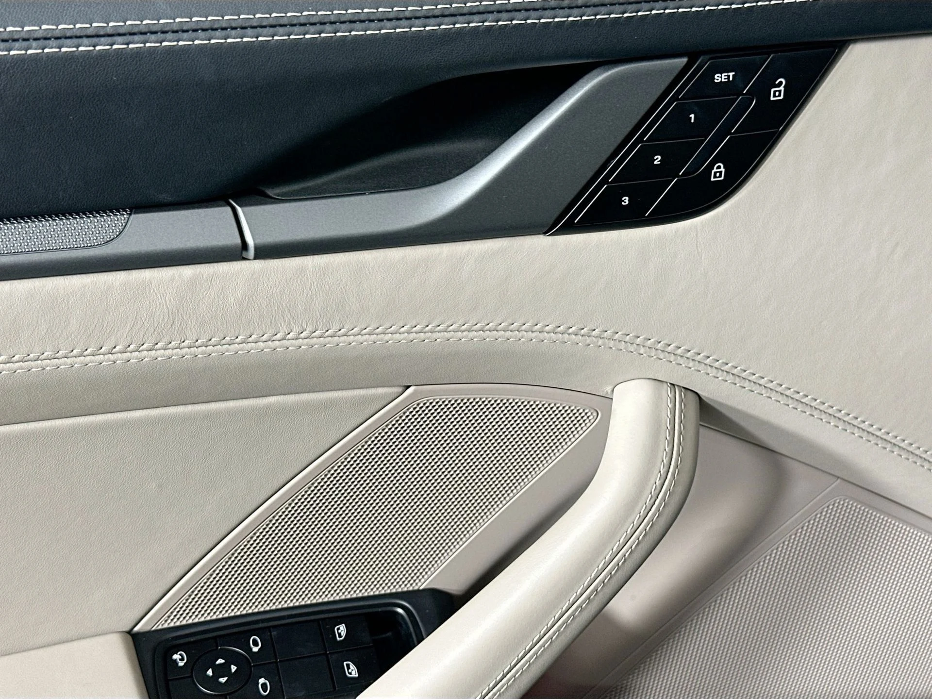 mph028_1883580958_bb4258d94af2c48516e8a74524bf1ad3_6d1b0b2b13