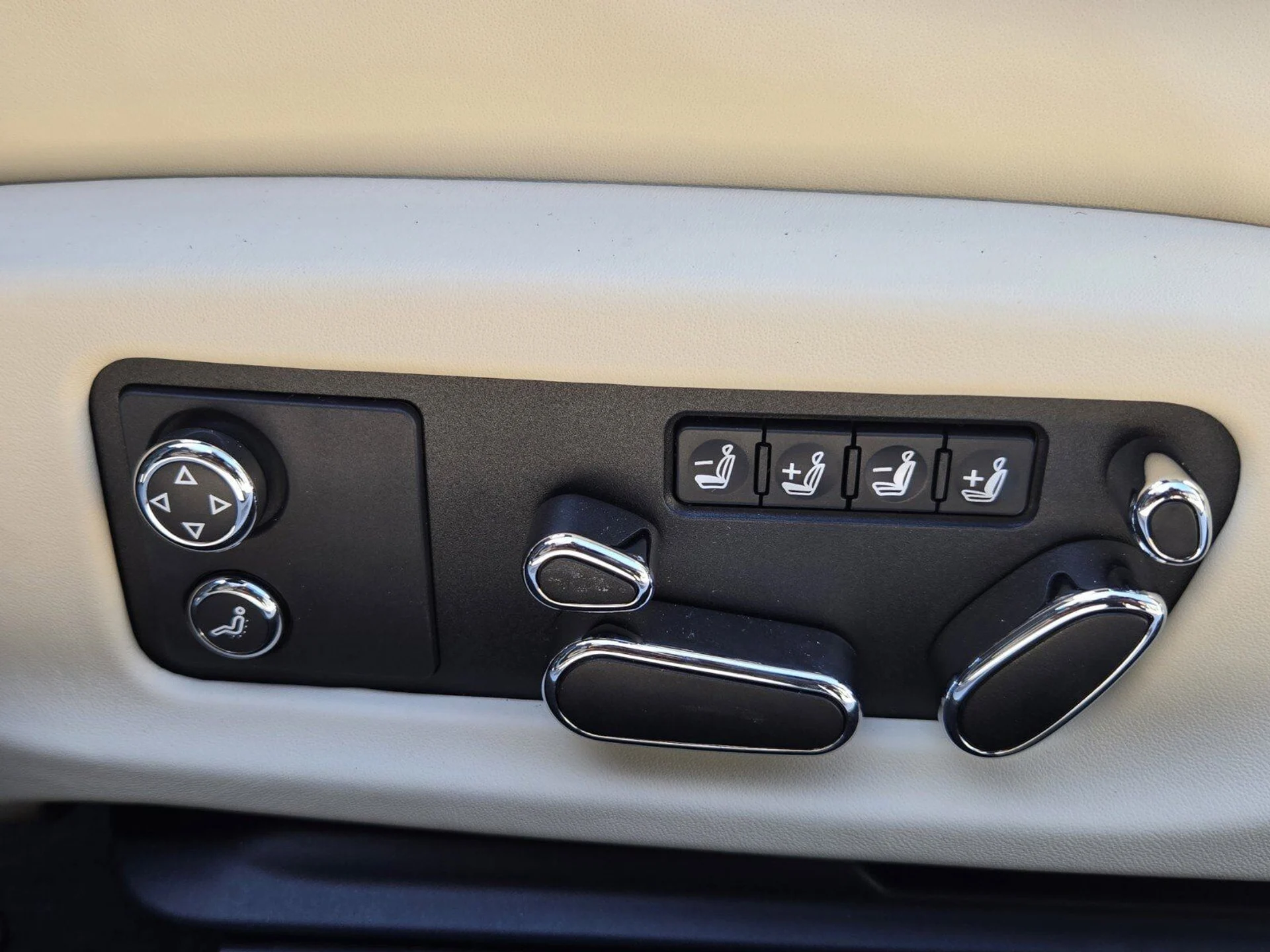 mph028_1890140810_8f66ae0377e0e12a608975270cb29245x_faf7ff4269