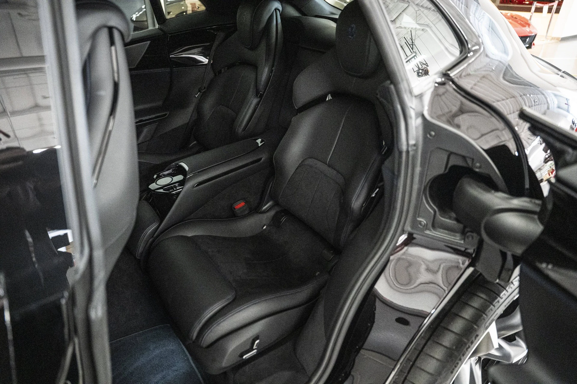 mph028_1893136286_c610e8805a6648769489e0163b4d4279_5bf6000ead