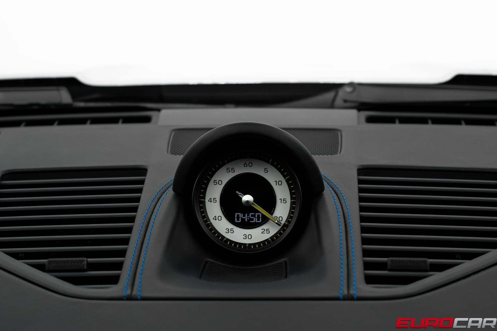 mph028_1898743159_image_29_a445f5b806