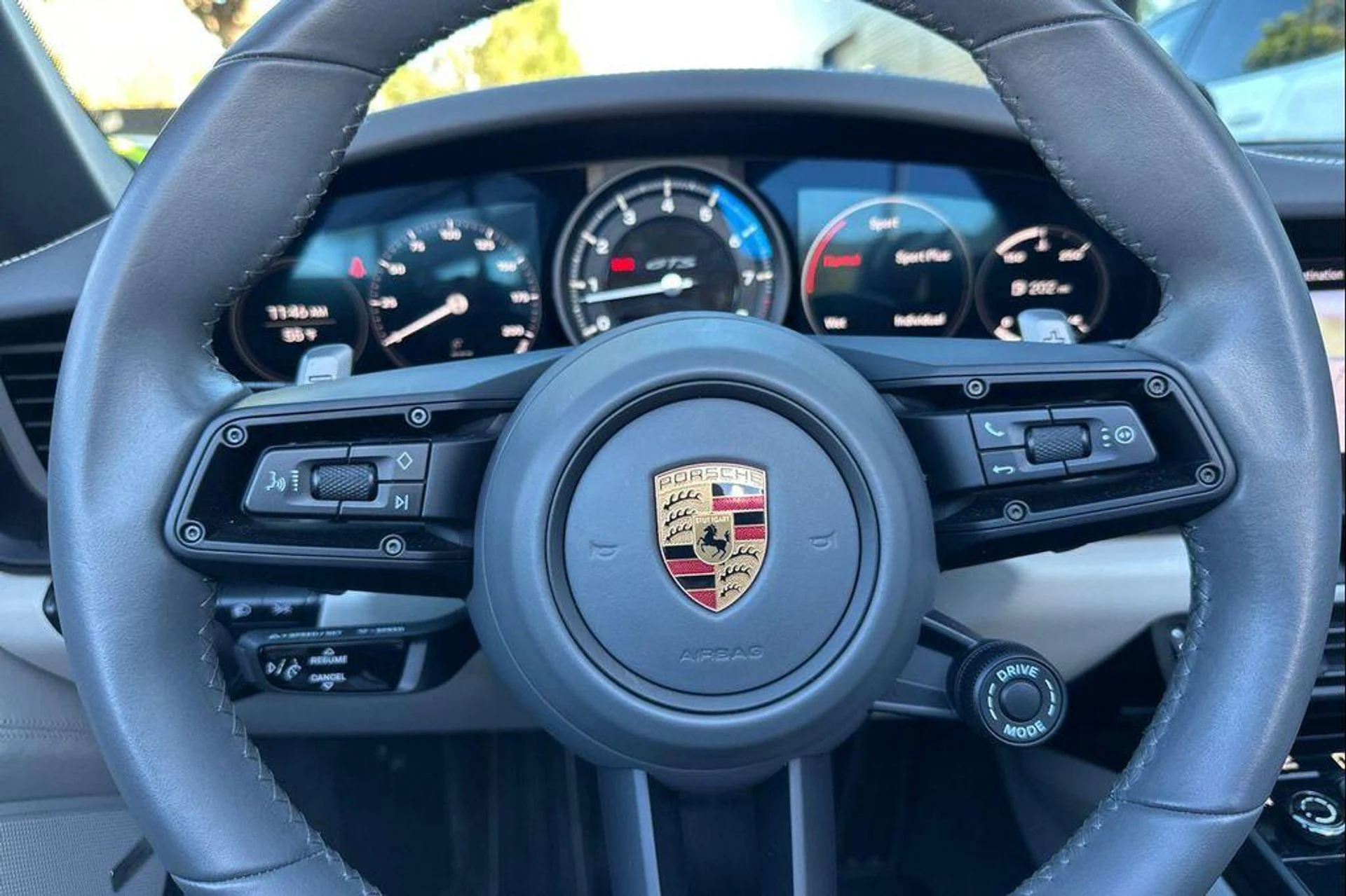 mph028_1903364424_5h_Igah296_R_Cesw_VDK_Nv6dm83rh0_7b1a58b6b3