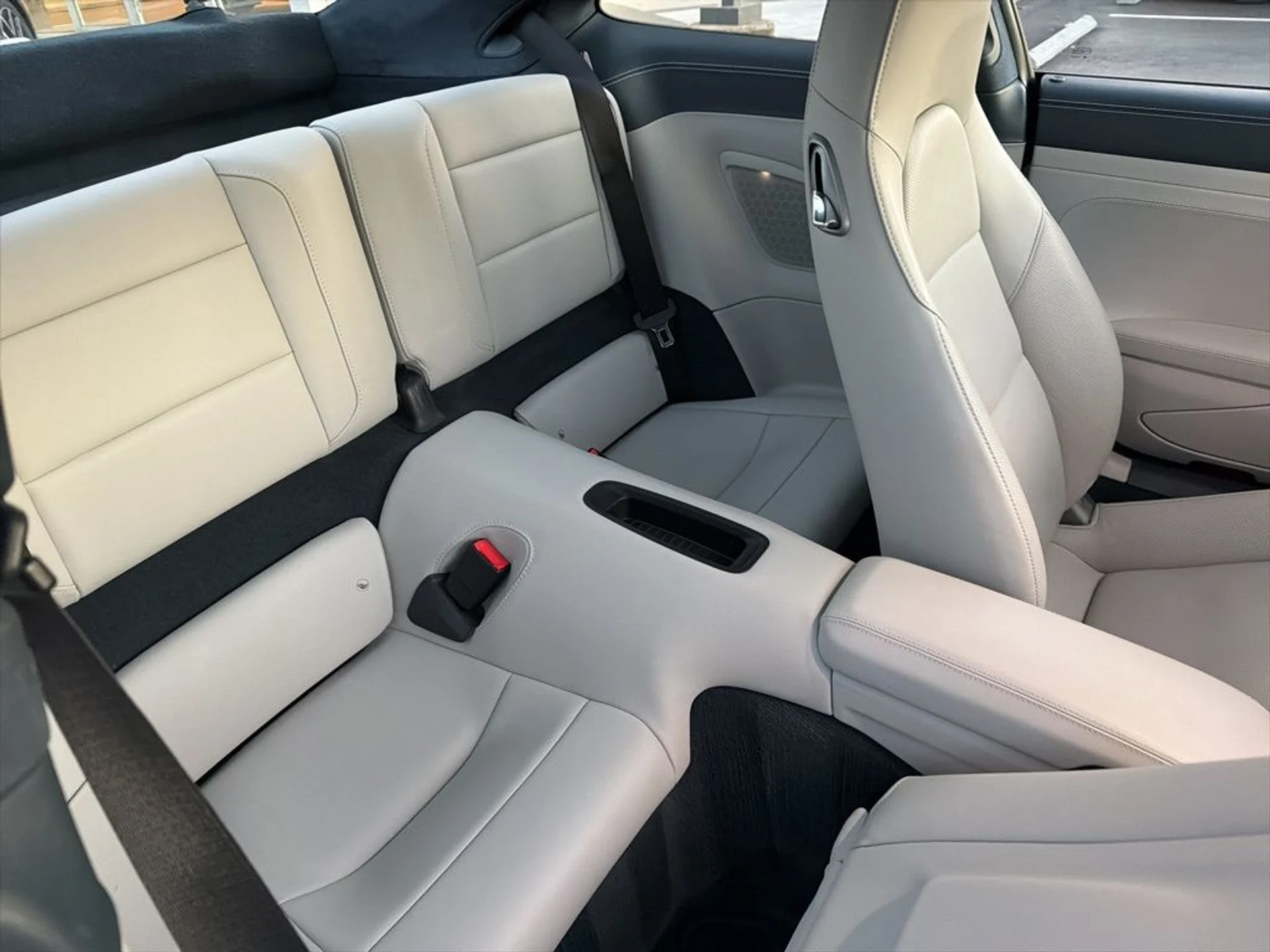 mph028_1905976470_da8432a87723ffea668f14032ff83195_390f4a0fbc