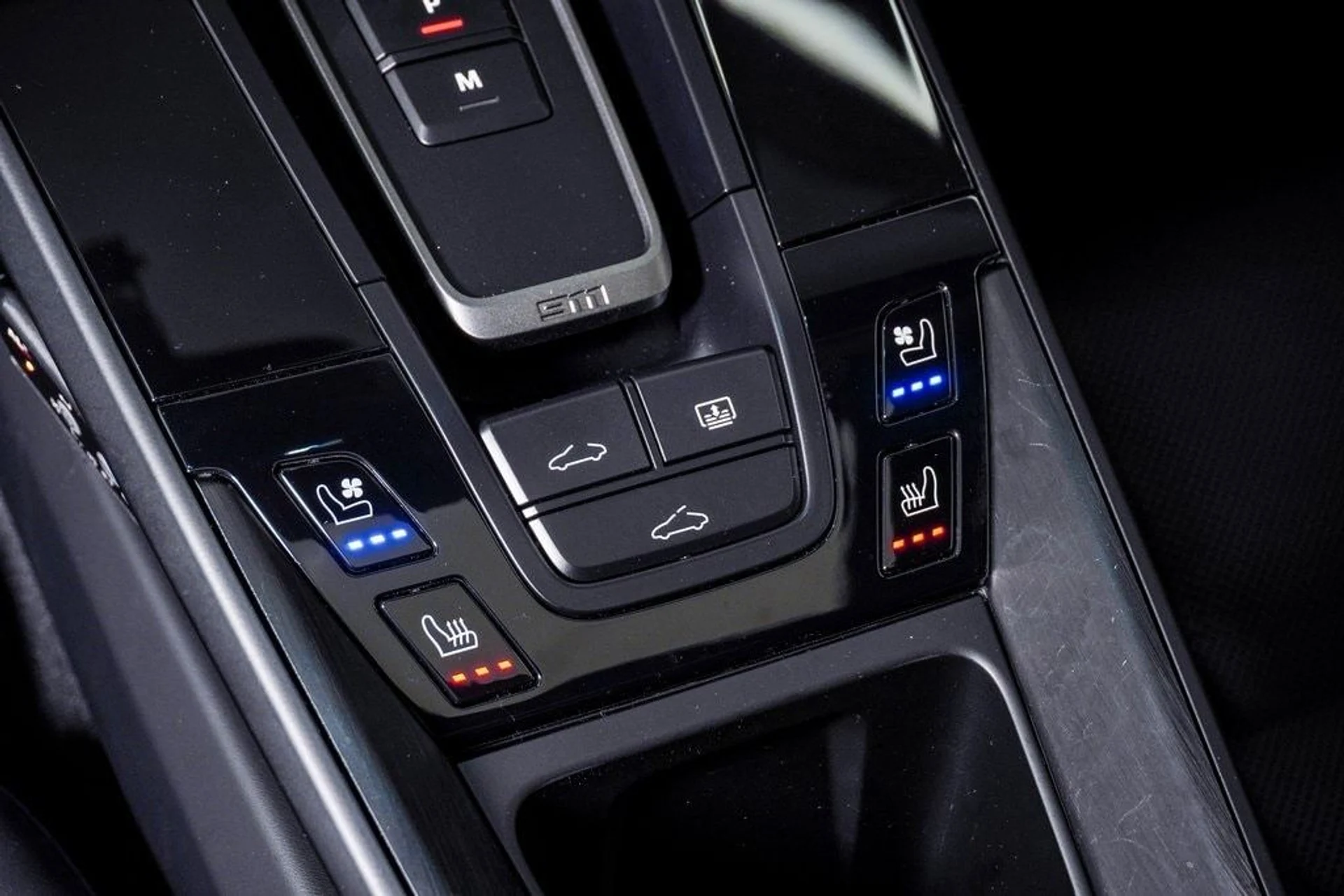 mph028_1924301002_899880482e52a54a0fbb4c2df68fe6f6x_88860cc658