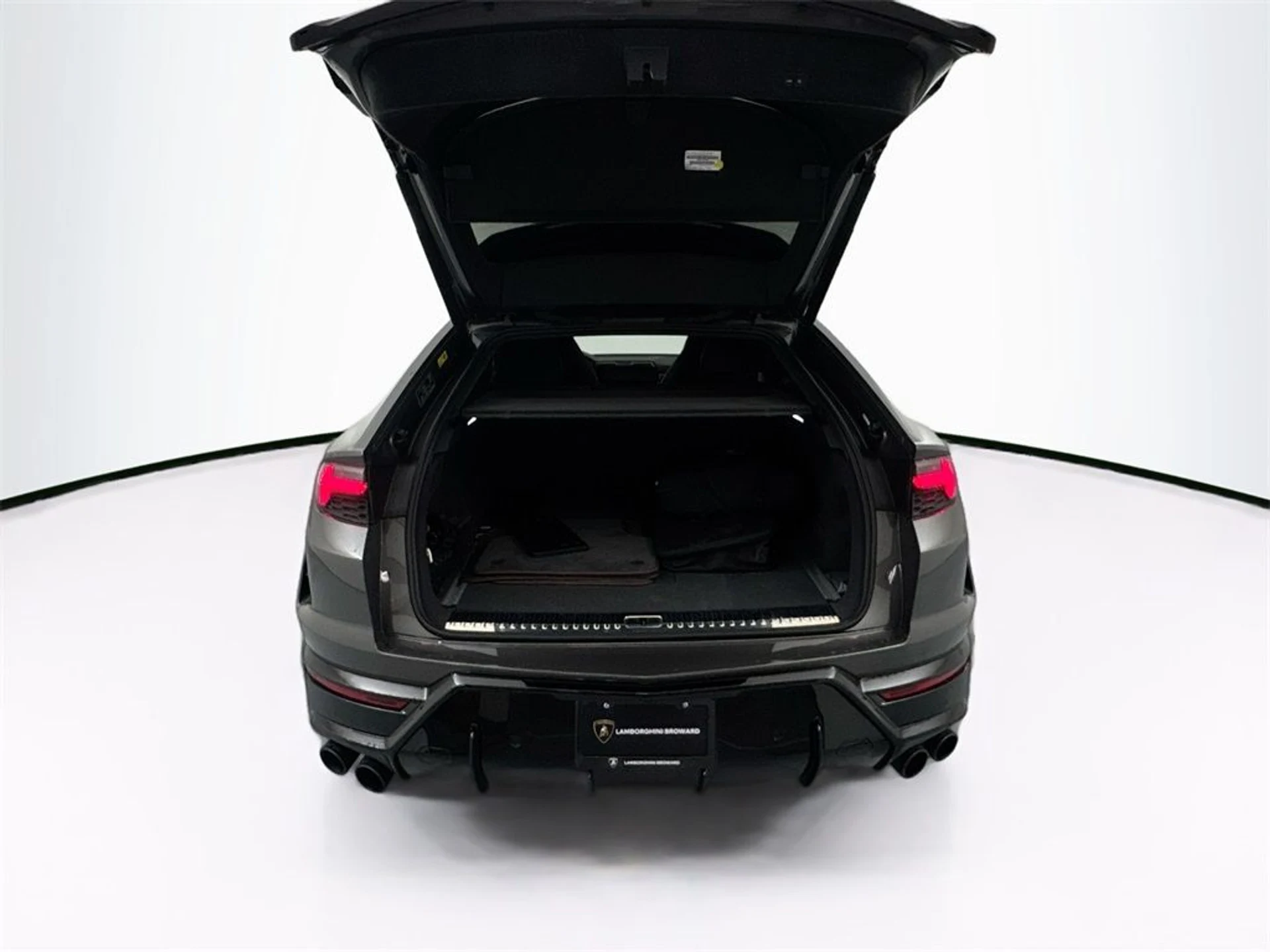 mph028_1931210199_bc723d3eabd94e67f40432a16caef305_e11d30f4a0