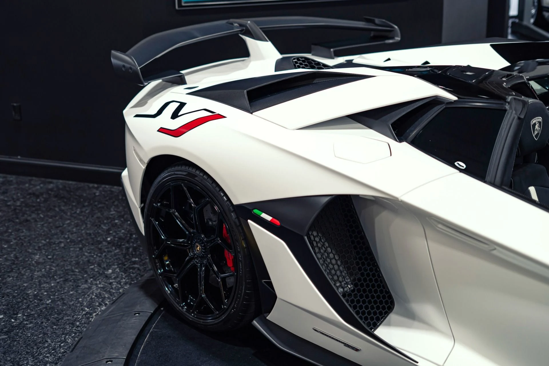 mph028_1931399361_Used_2020_Lamborghini_Aventador_LP_770_4_SVJ_1778086928_a6710a771a