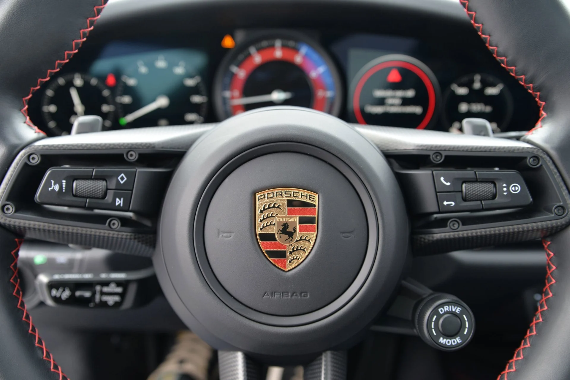 mph028_1942247126_f1349bf113a29a071b7249e294ee4b0fx_39e2c1b6b0