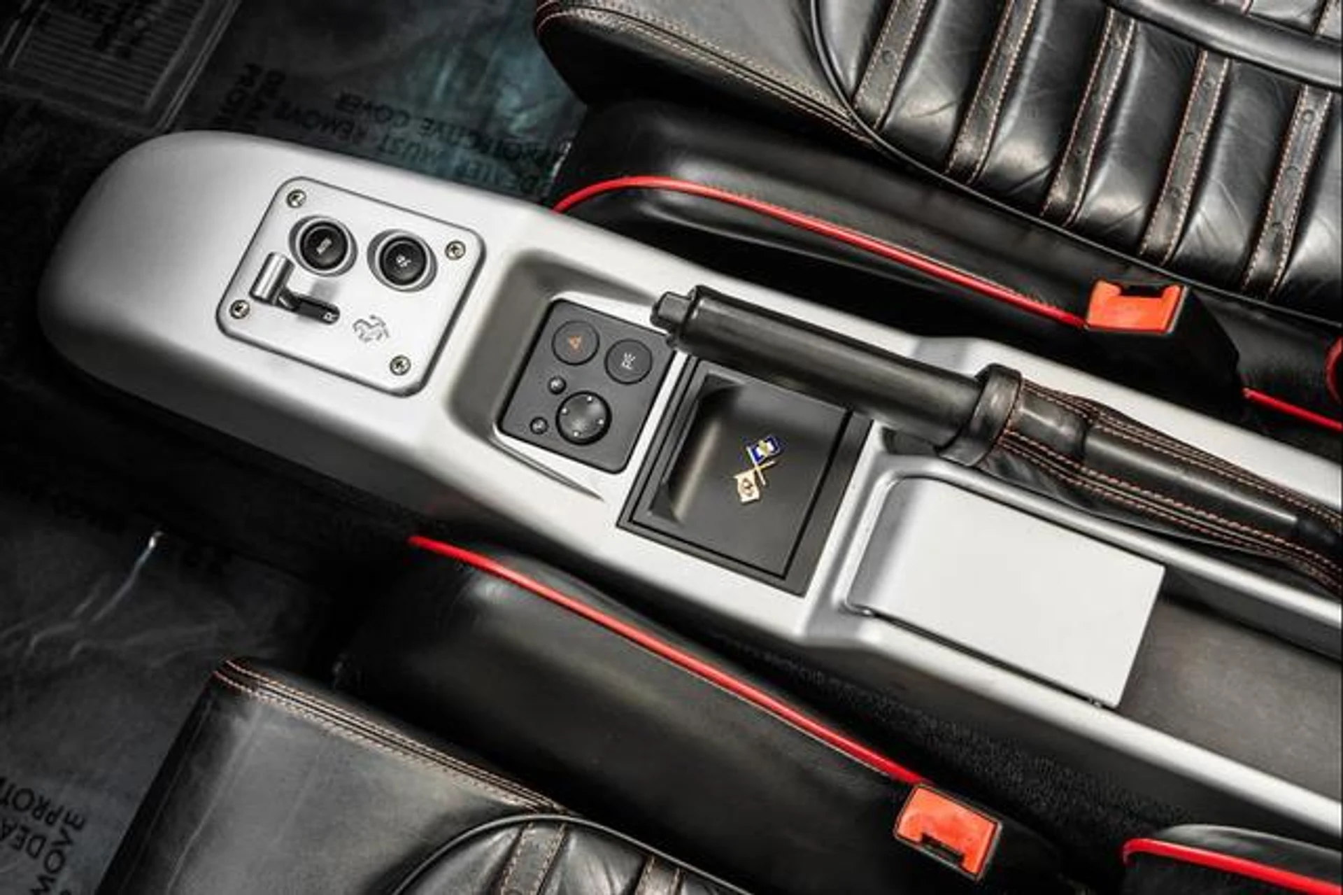 mph028_1943003512_ak_VI_Oq3_Eh_Hi_Pr_Tzdq_AYR_9w_G6_A0_dda14e4c22