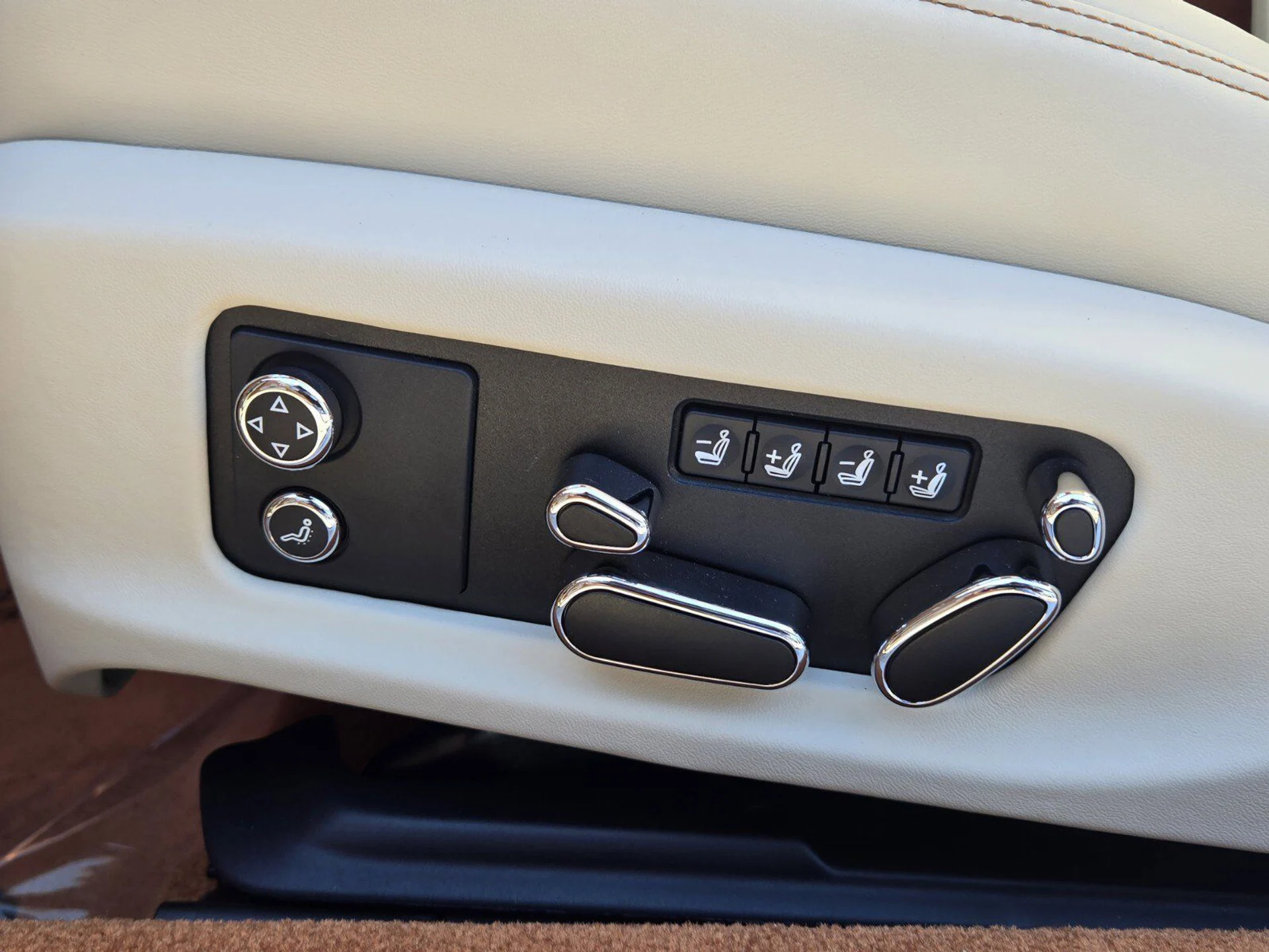 mph028_1951822691_313ec3270ca56a243f953584ff6e2f2bx_01bbde0f28