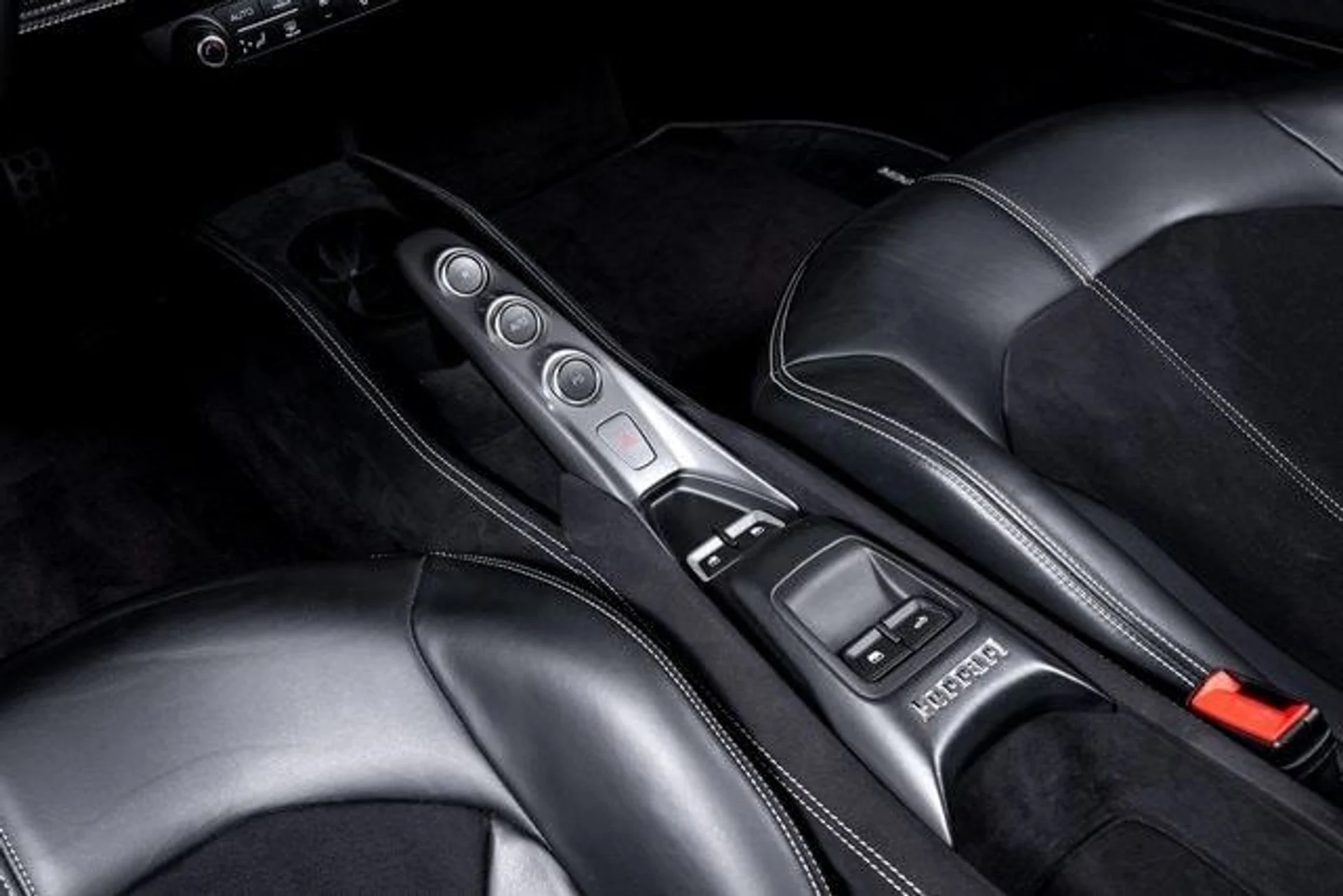 mph028_1952304318_fe5c4b5142d4a7e559330727c563eae3x_2e55637ea2