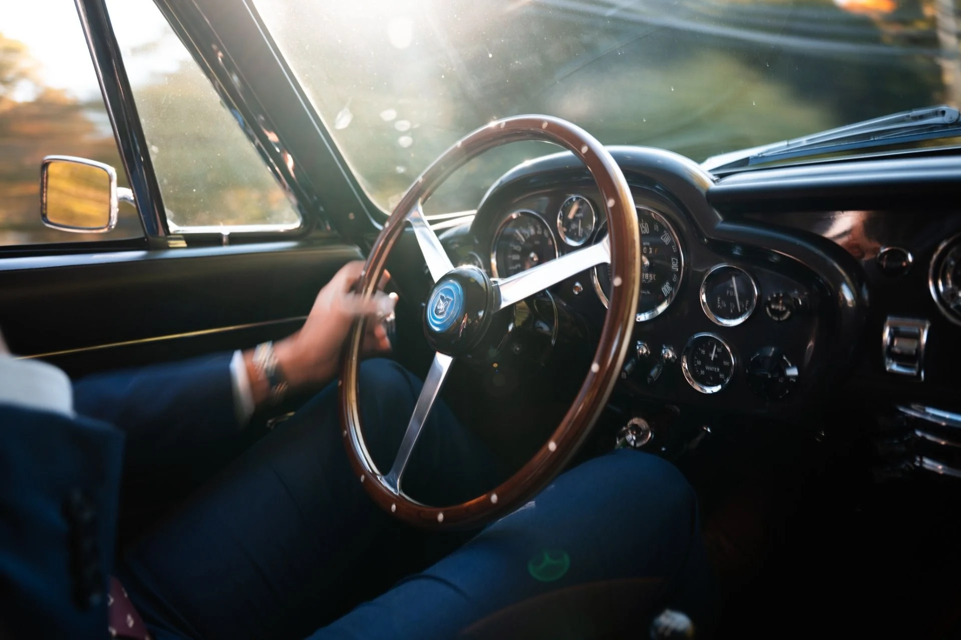 mph028_1959932729_Used_1968_Aston_Martin_DB_6_1793123624_1a2943c1f2