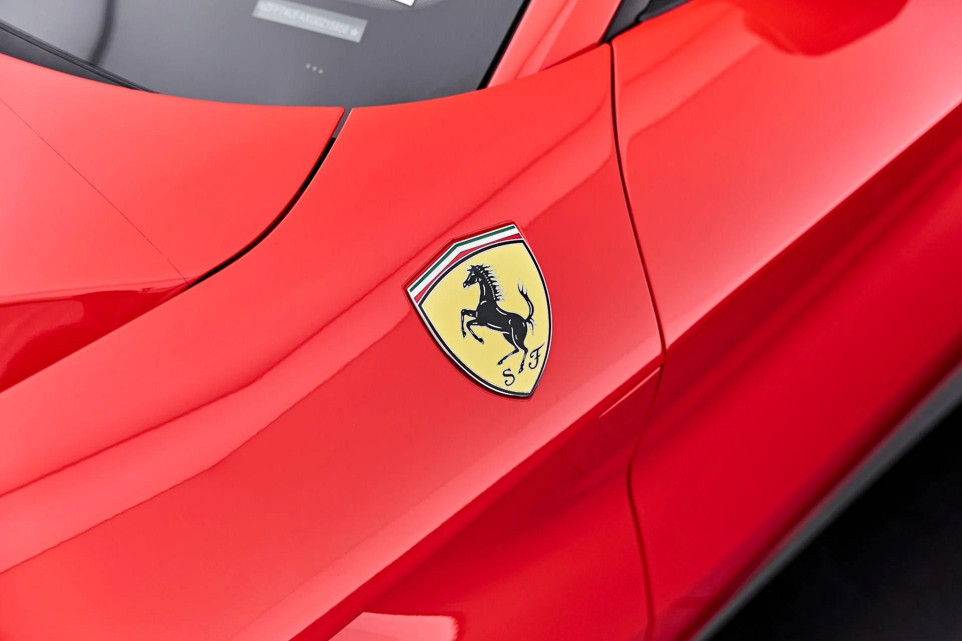 mph028_1962196659_Used_2016_Ferrari_F12_Berlinetta_1790987454_e07b110101