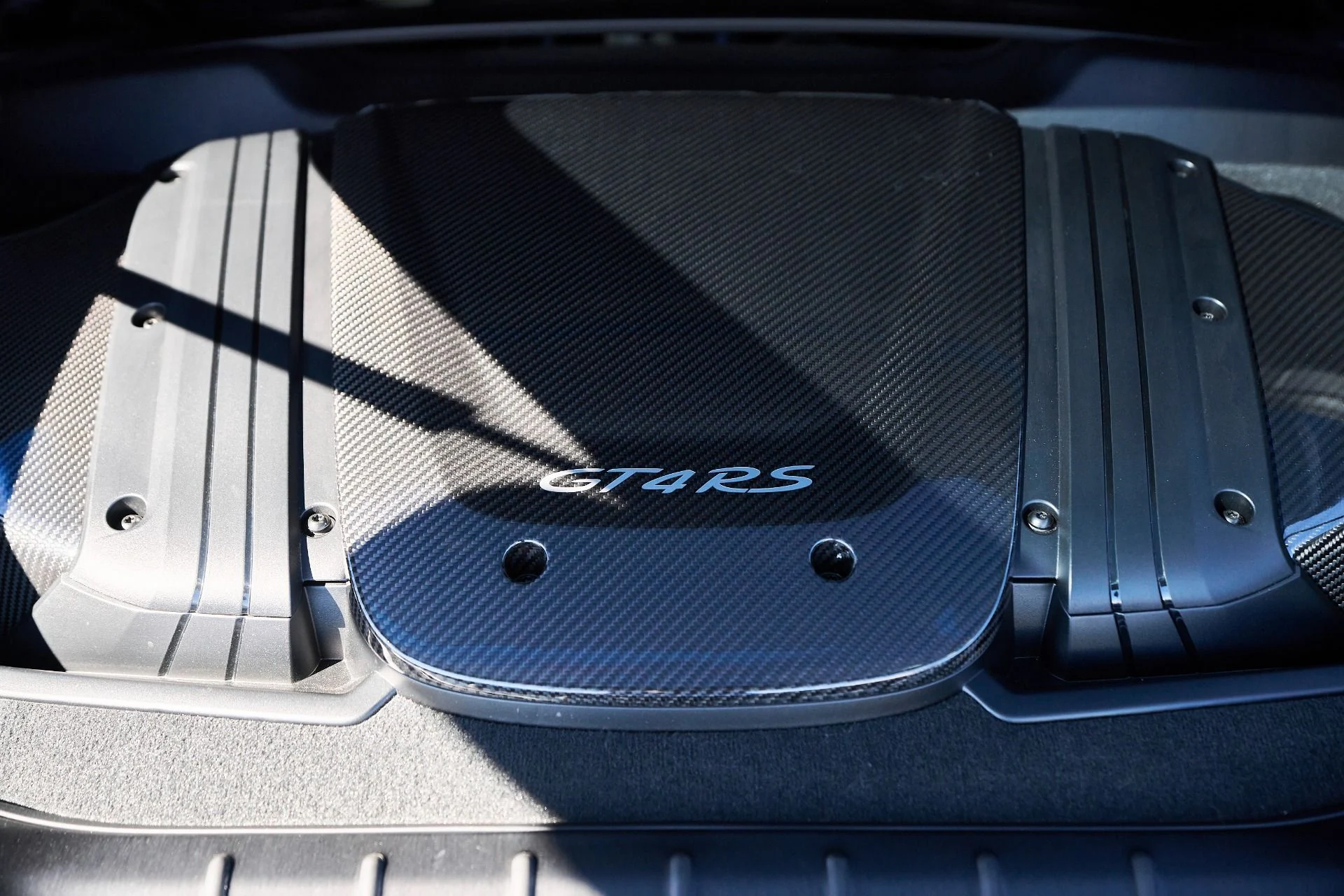 mph028_1964980720_Used_2023_Porsche_718_Cayman_GT_4_RS_1760748882_f20ec1e942