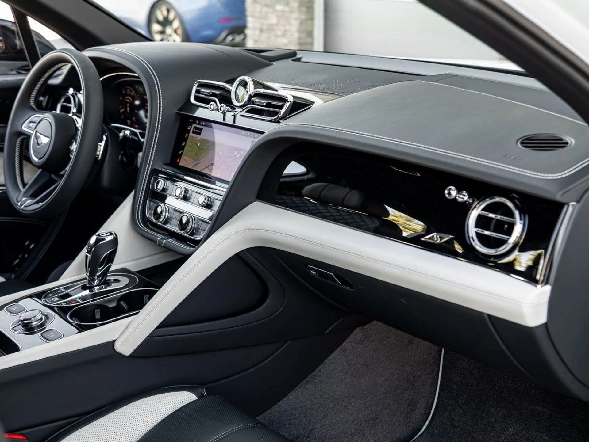 mph028_196746960_29_2e4ad793fd