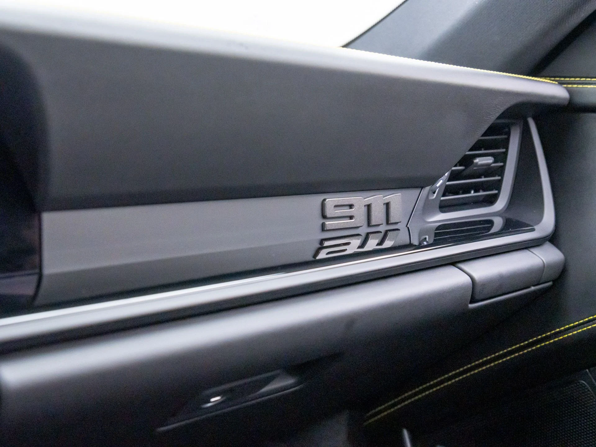 mph028_1969341153_e970c020ccaf0374d29c524e1718eea7x_f8c22a1da0