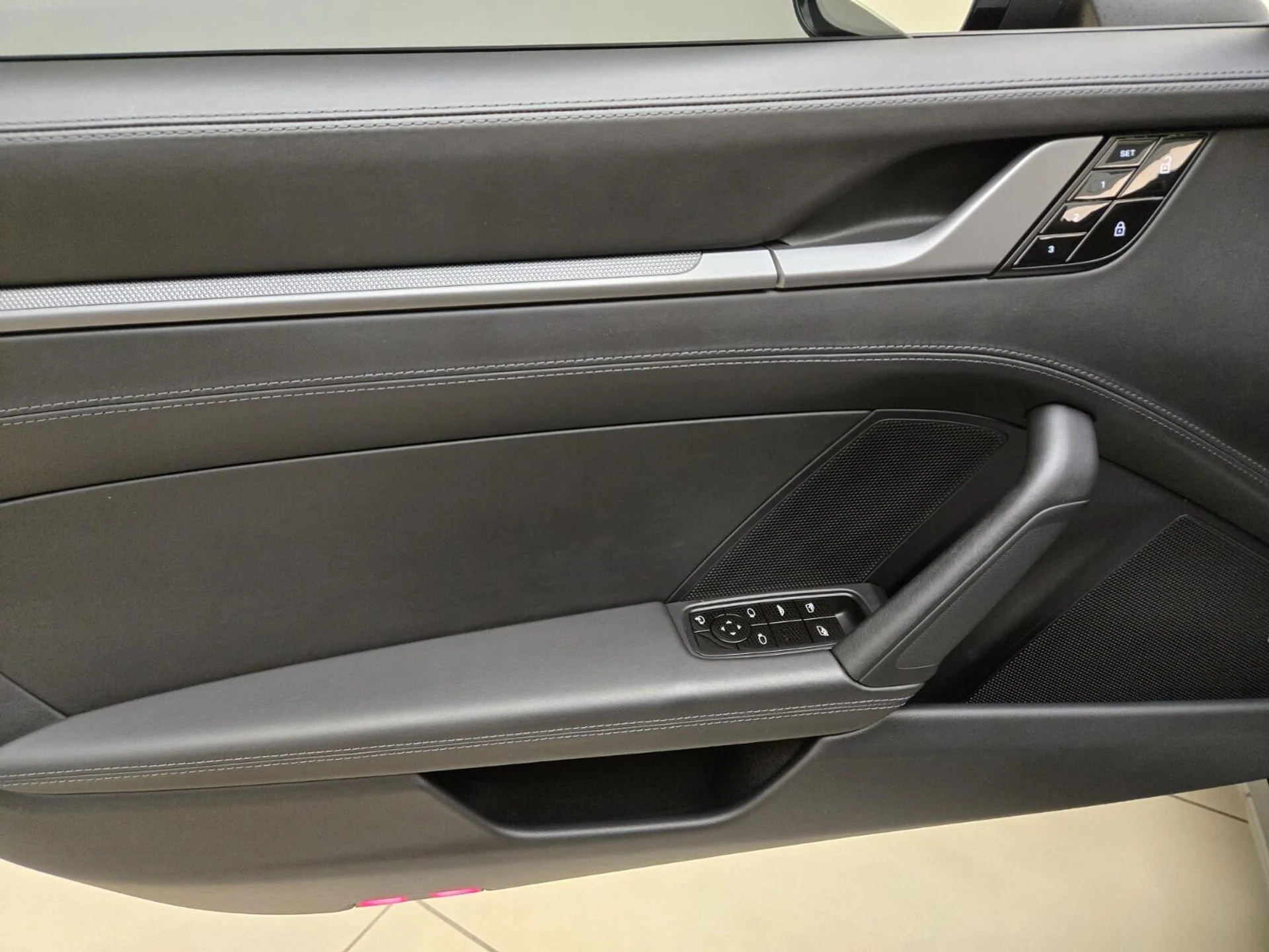 mph028_1969447794_Used_2020_Porsche_911_Carrera_S_1777354790_2ceae25959