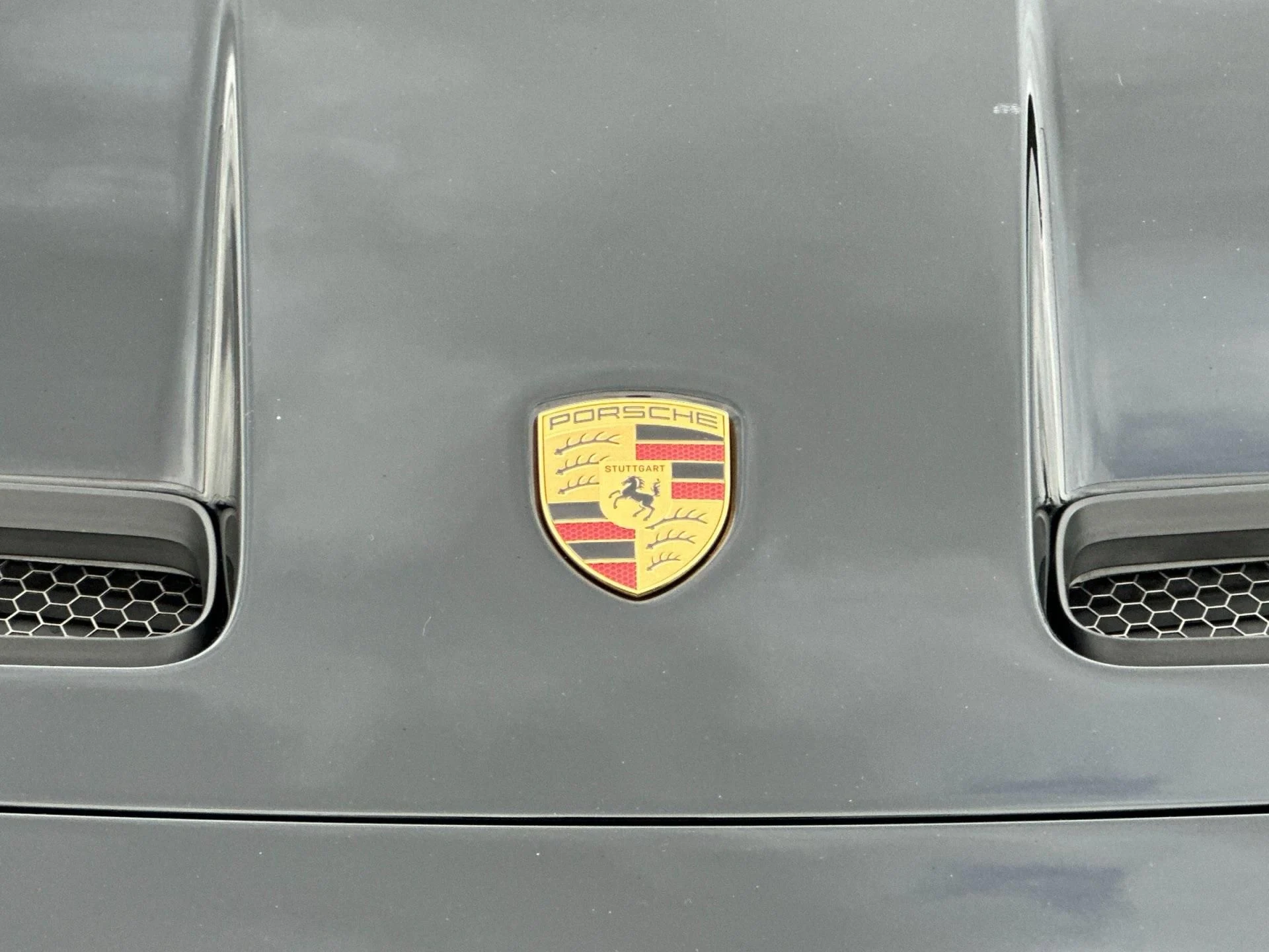 mph028_1970877370_Used_2026_Porsche_911_GT_3_1766569774_e8b00224d3