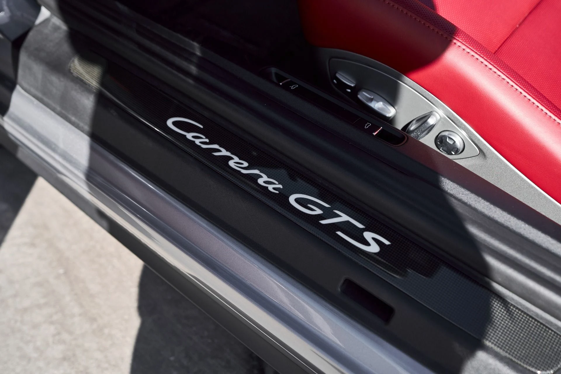 mph028_1979572002_Used_2019_Porsche_911_Carrera_4_GTS_1760406047_5b91de23a5