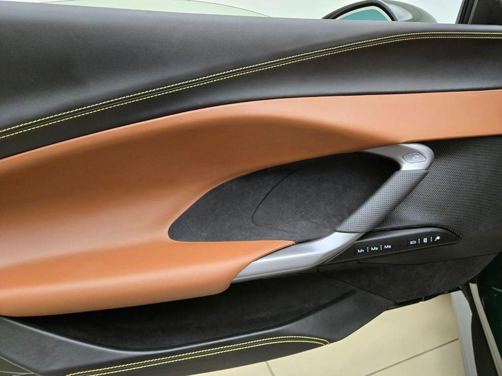 mph028_1983594212_Used_2024_Ferrari_296_GTS_1775320579_97f0d8c070