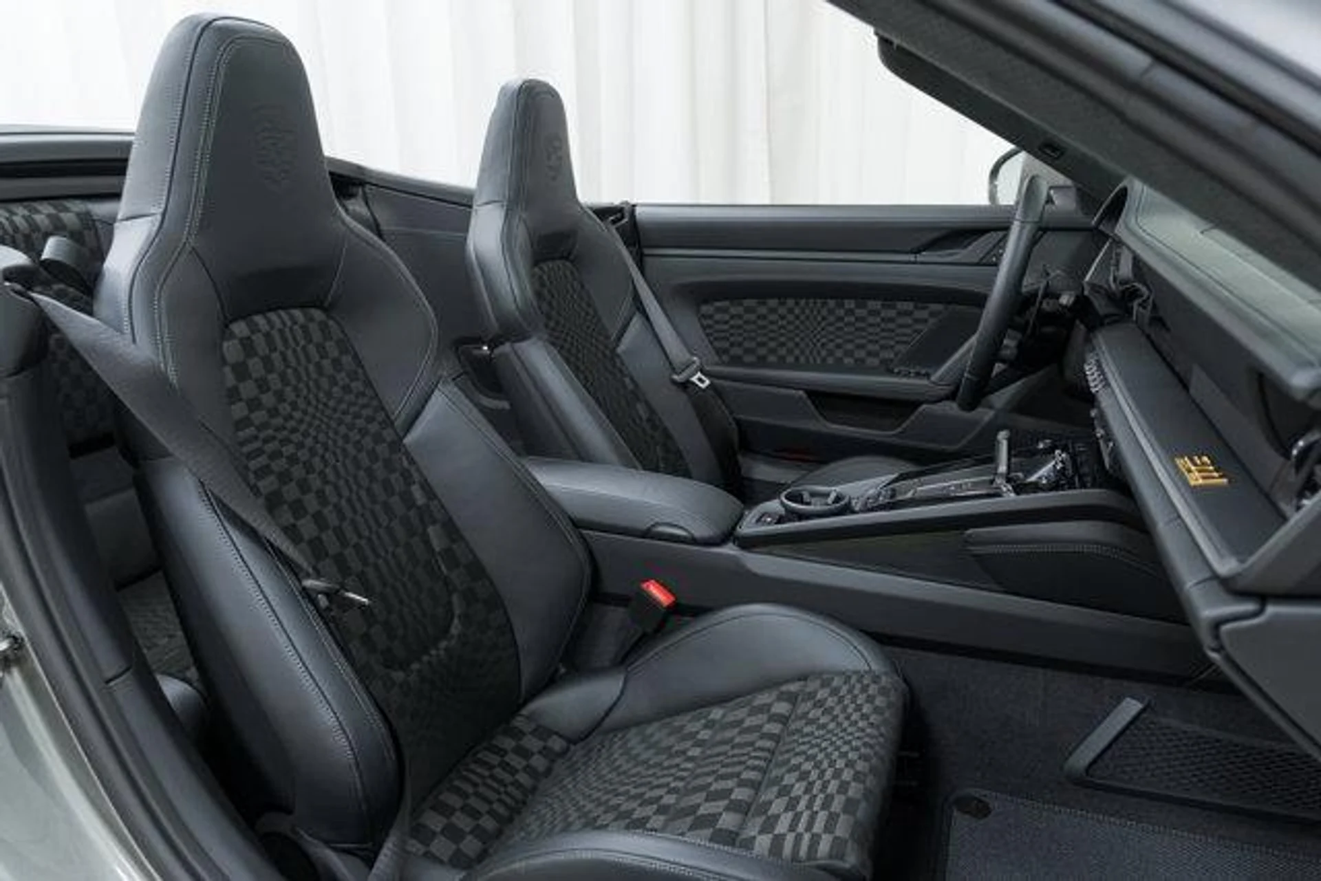 mph028_1993964140_zu_IN_6zf_Ej_YBJCEH_Bdj31h7e6lo_M_eec8222fa8